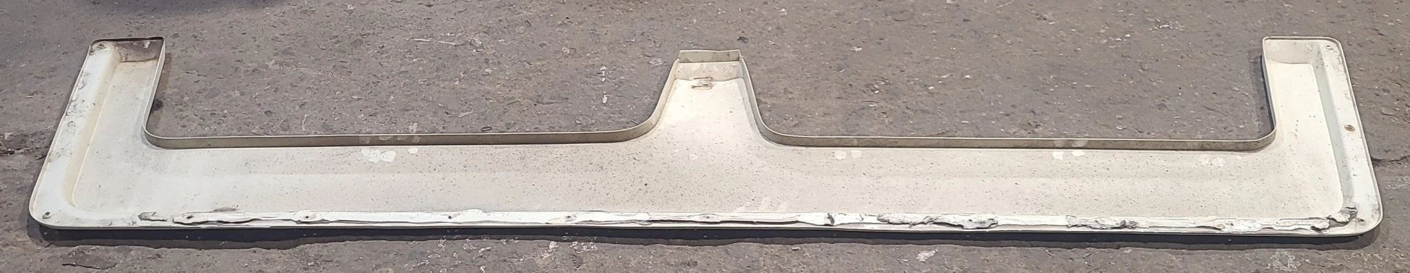 Used Fender Skirt 68" X 15" - Image 6