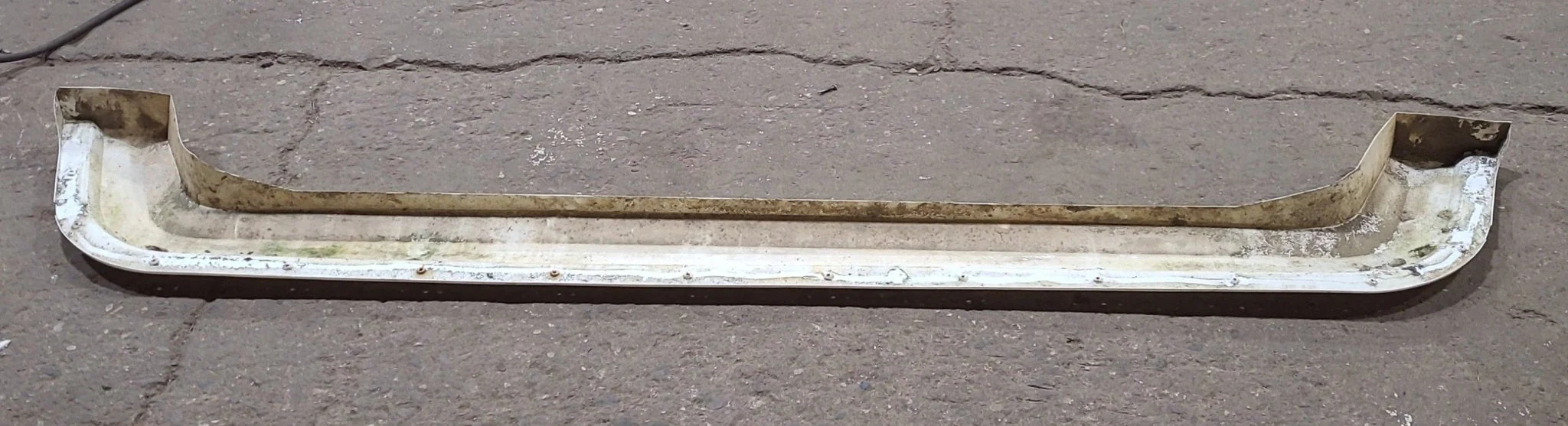 Used Fender Skirt 66" X 10 1/2" - Image 5