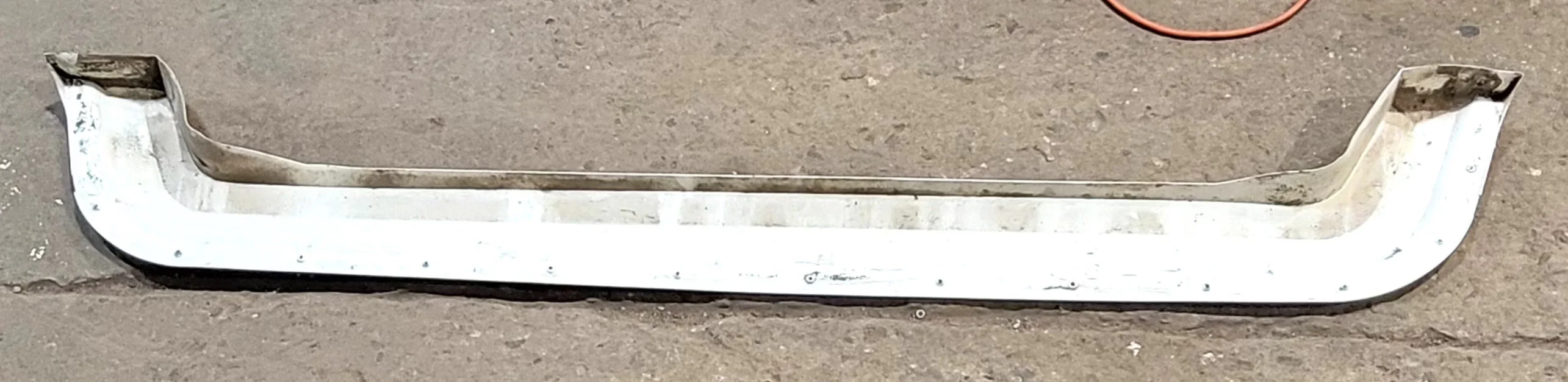 Used Fender Skirt 66" X 11" - Image 6