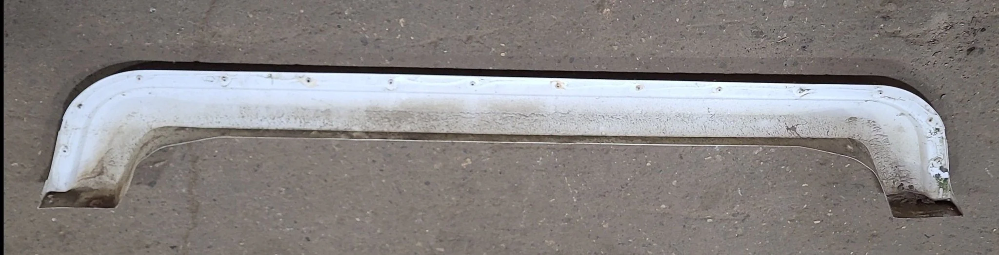 Used Fender Skirt 67" X 13 1/2" - Image 6