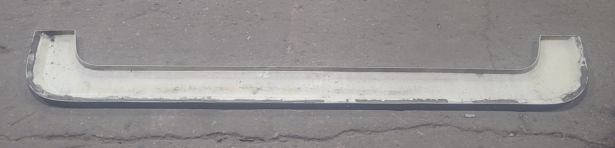 Used Fender Skirt 68 1/4" X 10" - Image 6