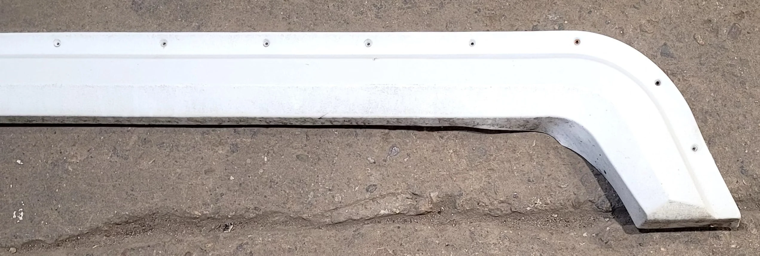 Used Fender Skirt 66" X 11" - Image 5