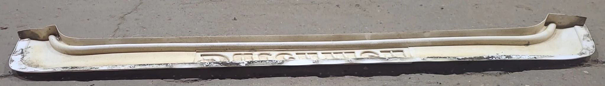 Used Fender Skirt 68" X 10" - Image 3