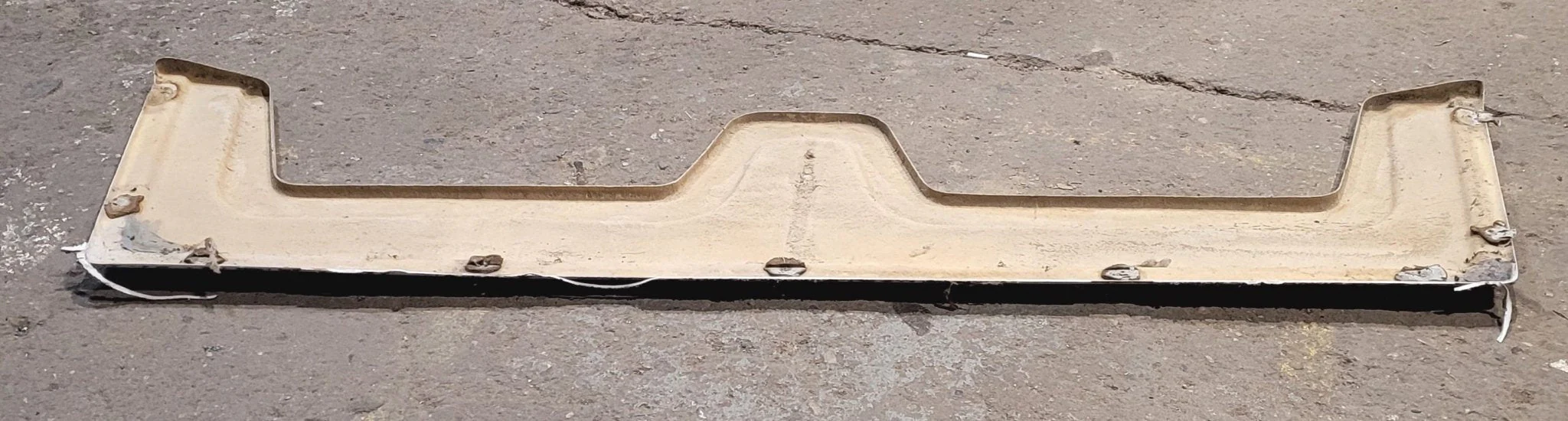 Used Fender Skirt 72" - Image 5