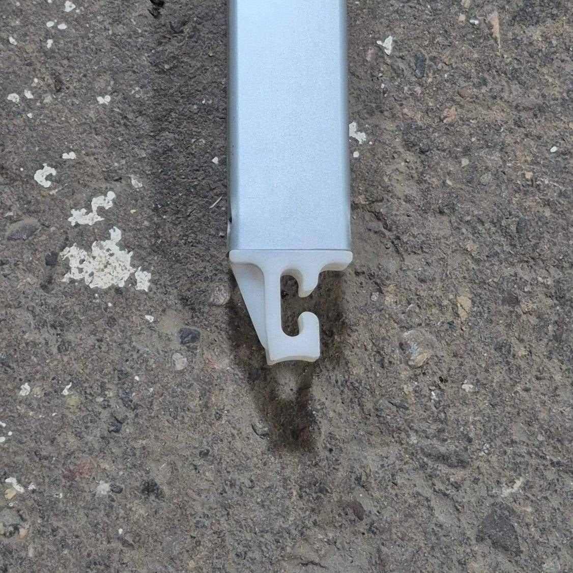 Used Fiamma Extendable Rod - Image 3