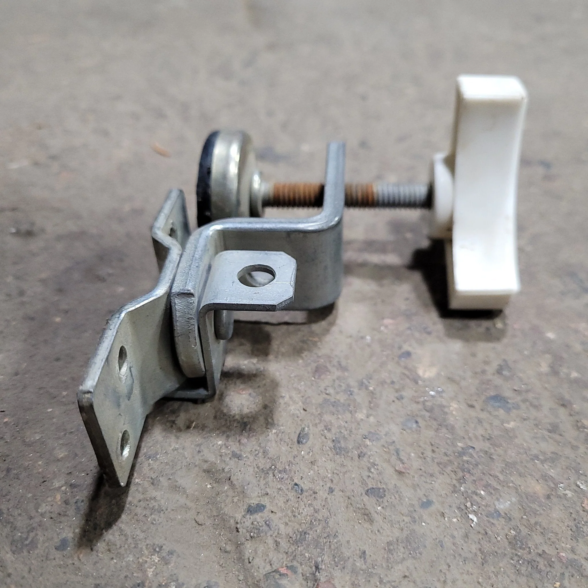 Used Fold Out Bunk Clamp - Image 6