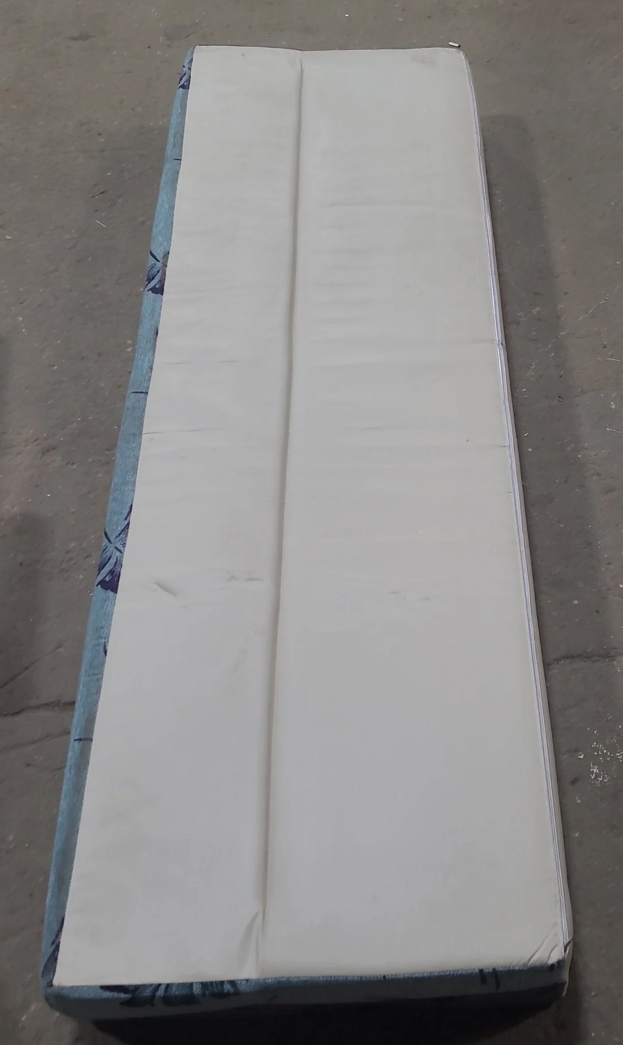 Used Folding Bunk Mattress 82" x 54" x 4" D - Image 4