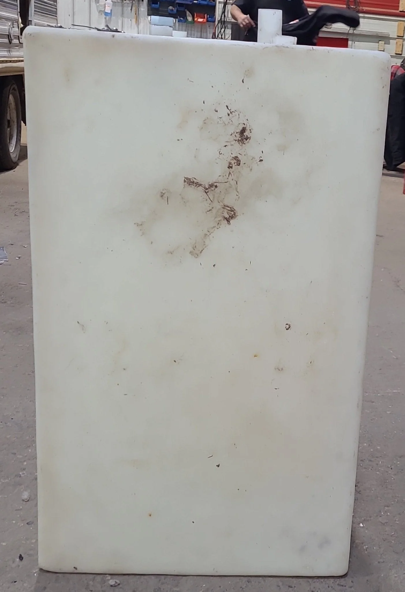 Used Fresh Water Tank 10 1/2" H  x 18" W x 30” L - Image 4