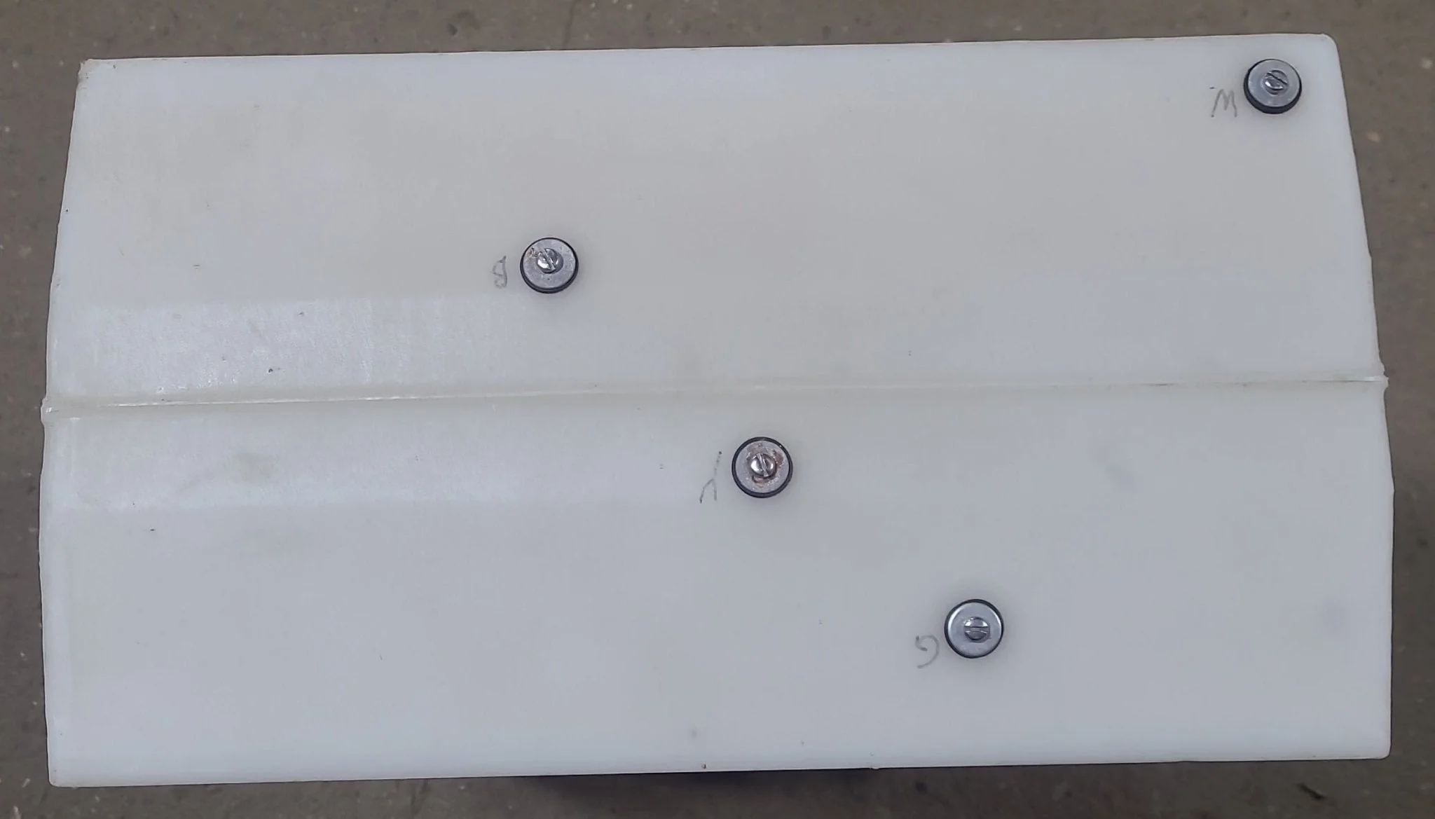 Used Fresh Water Tank 10 3/4" H x 19 1/2" W x 36” L - Image 6