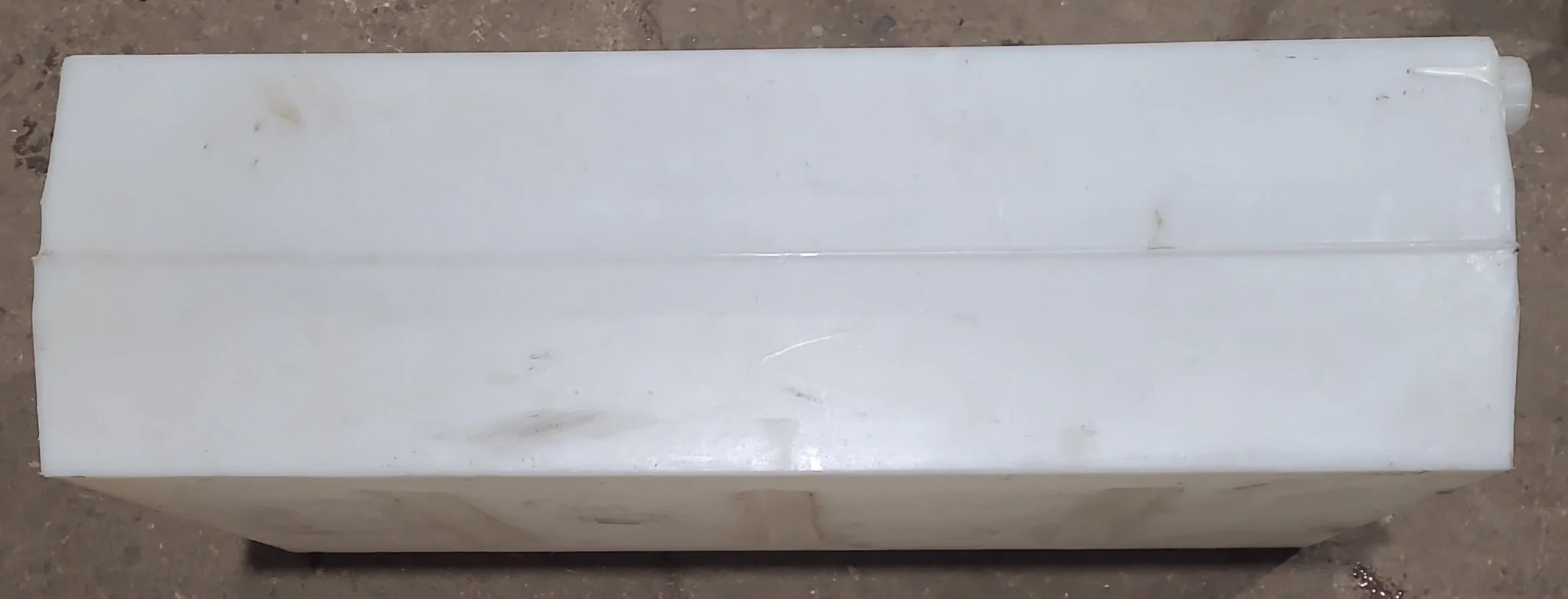 Used Fresh Water Tank 10 5/8" H x 19 3/4" W x 35 3/4” L - Image 3
