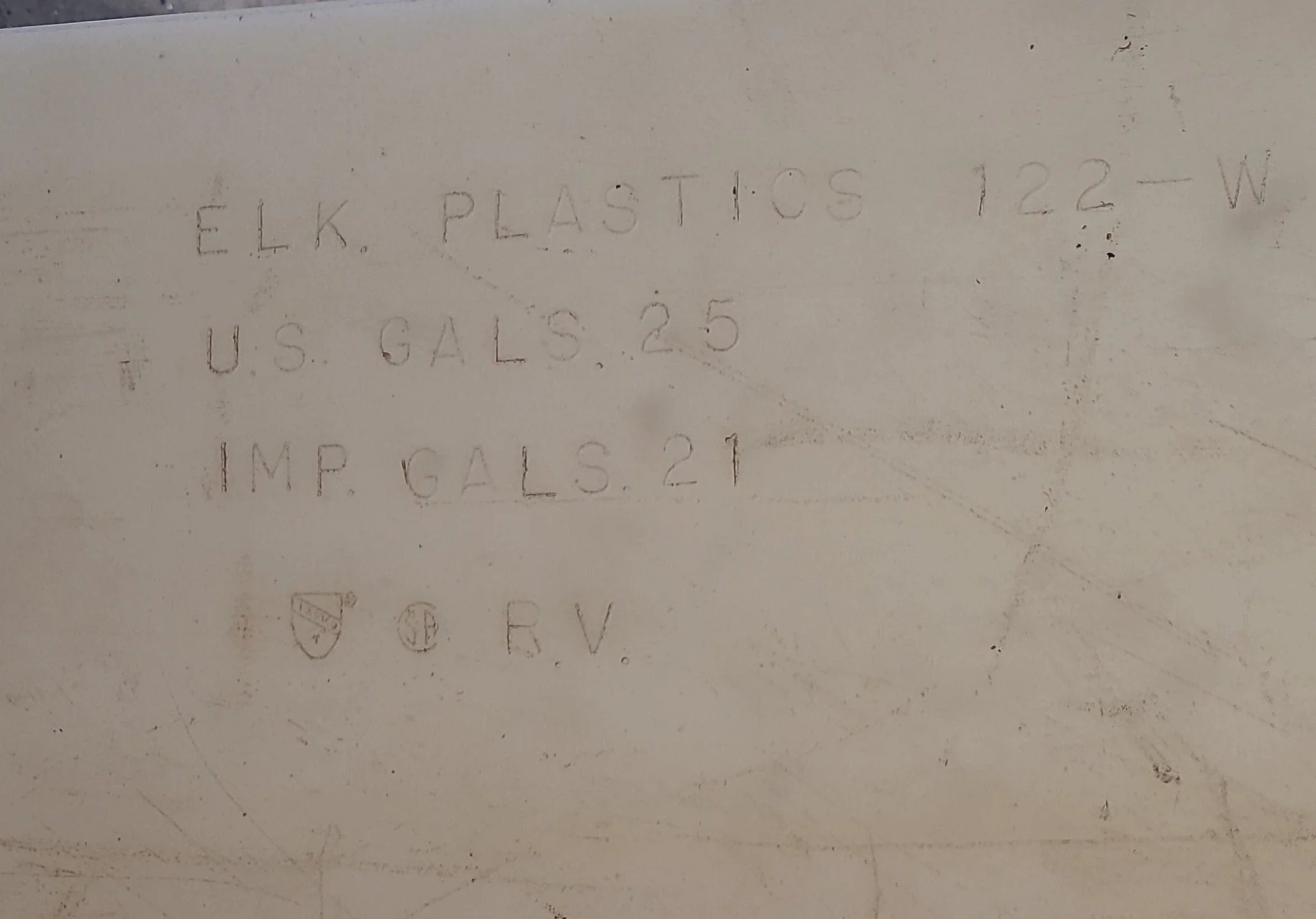 Used Fresh Water Tank 10" H x 21" W x 31” L - Image 7
