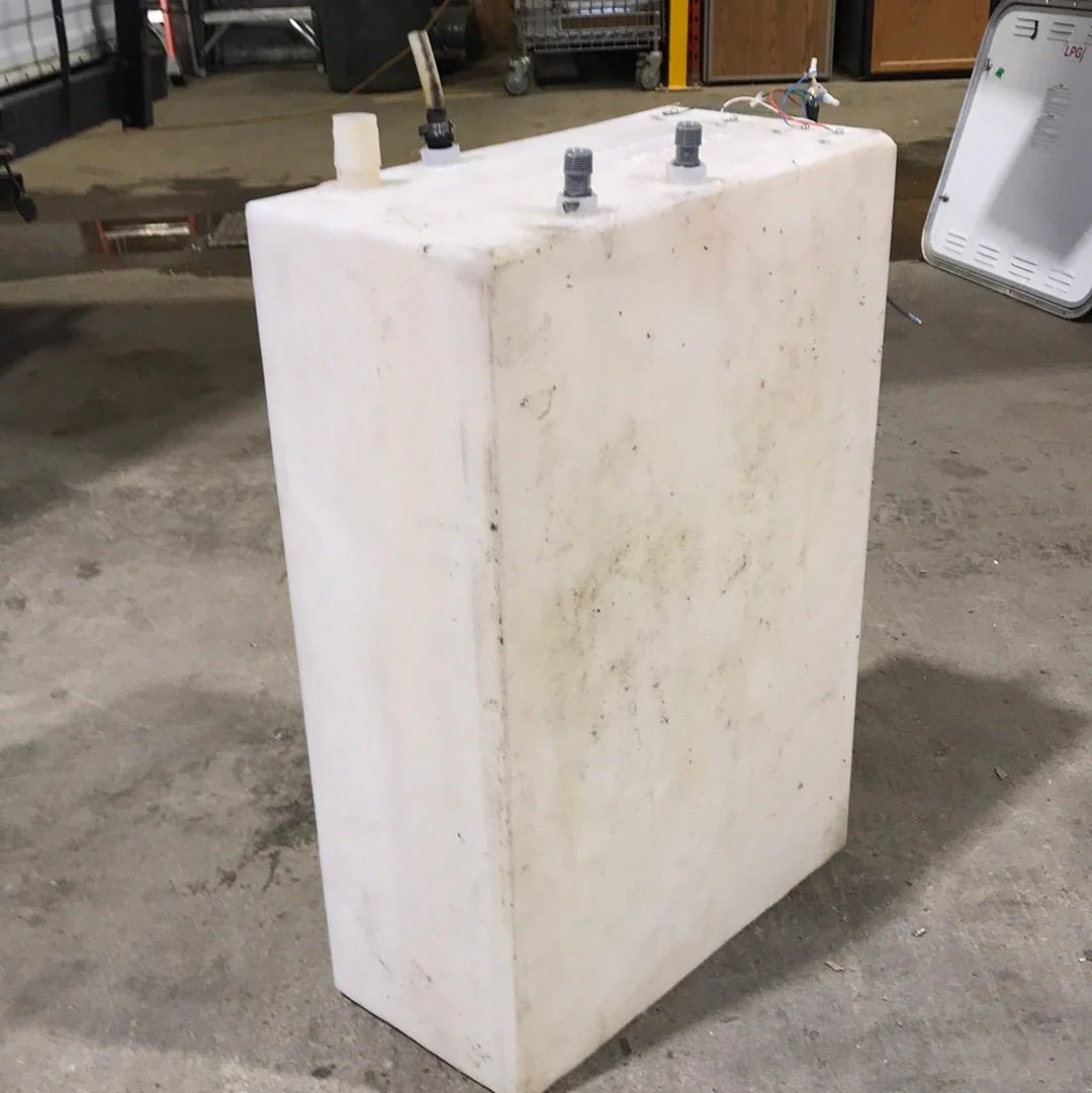 Used Fresh Water Tank 10”  x 21” x 30 1/2" - Image 3