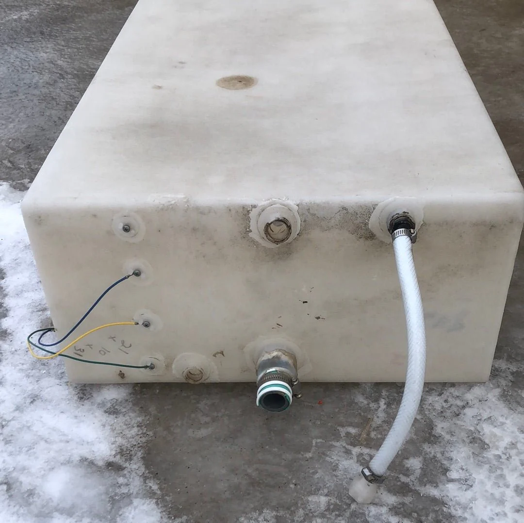 Used Fresh Water Tank 10” x 21” x 31” - Image 2
