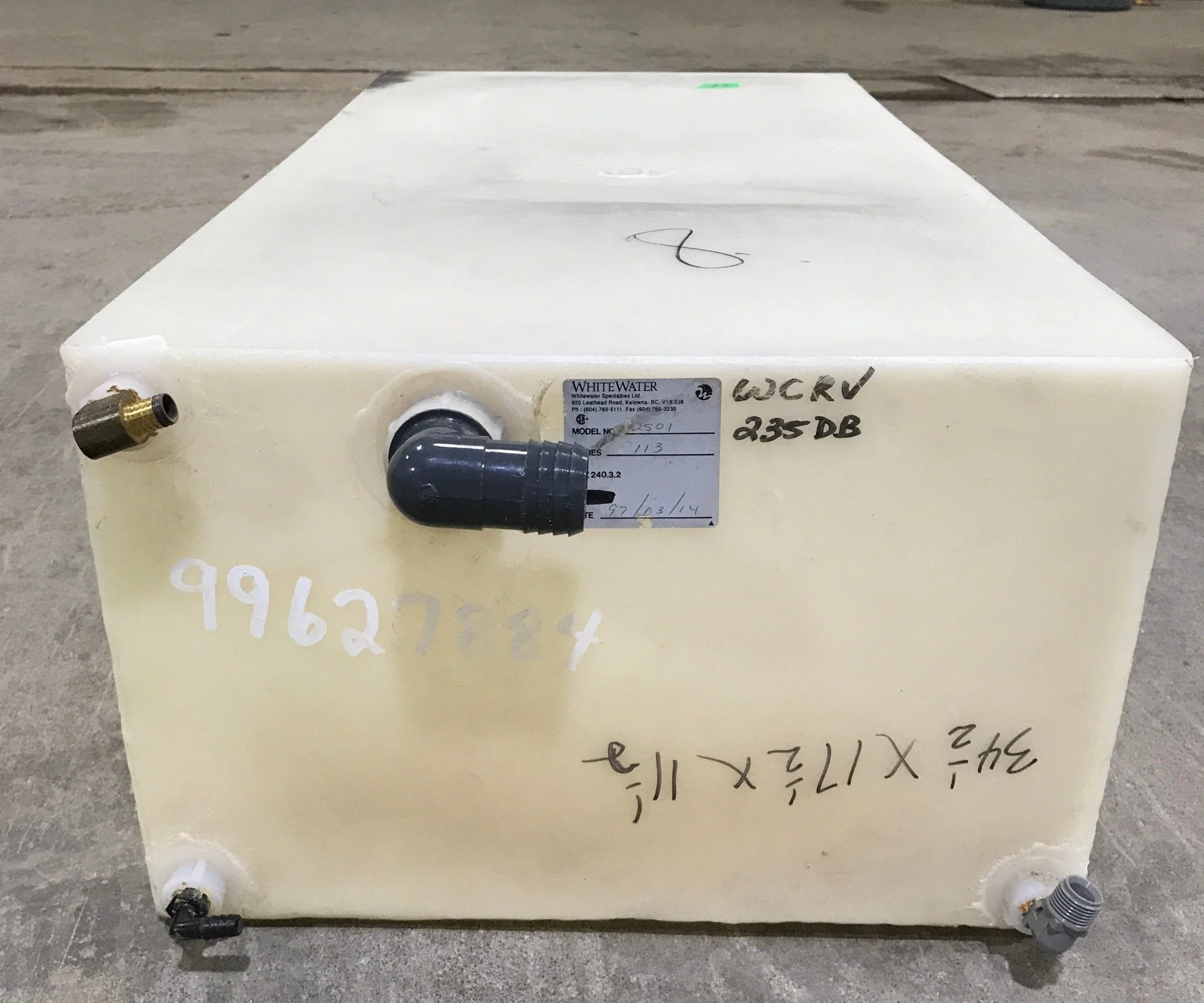 Used Fresh Water Tank 11 1/2” x 17 1/2” x 34 1/2” - Image 4