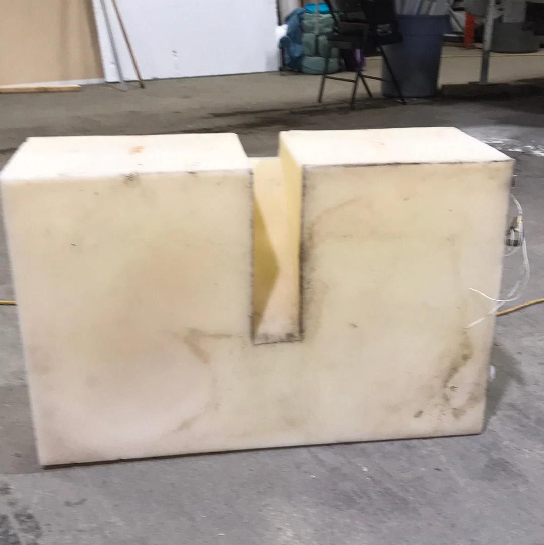 Used Fresh Water Tank 11 1/4" H x 19 1/2" W x 30 1/2” L - Image 6