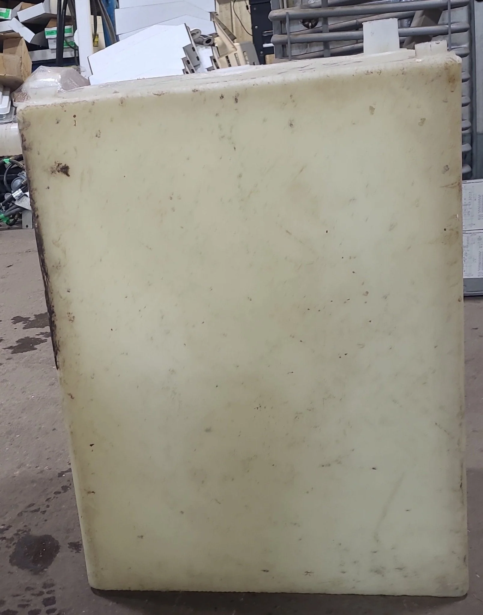 Used Fresh Water Tank 11 3/4” X 17 3/4” x 23 1/2” - Image 7