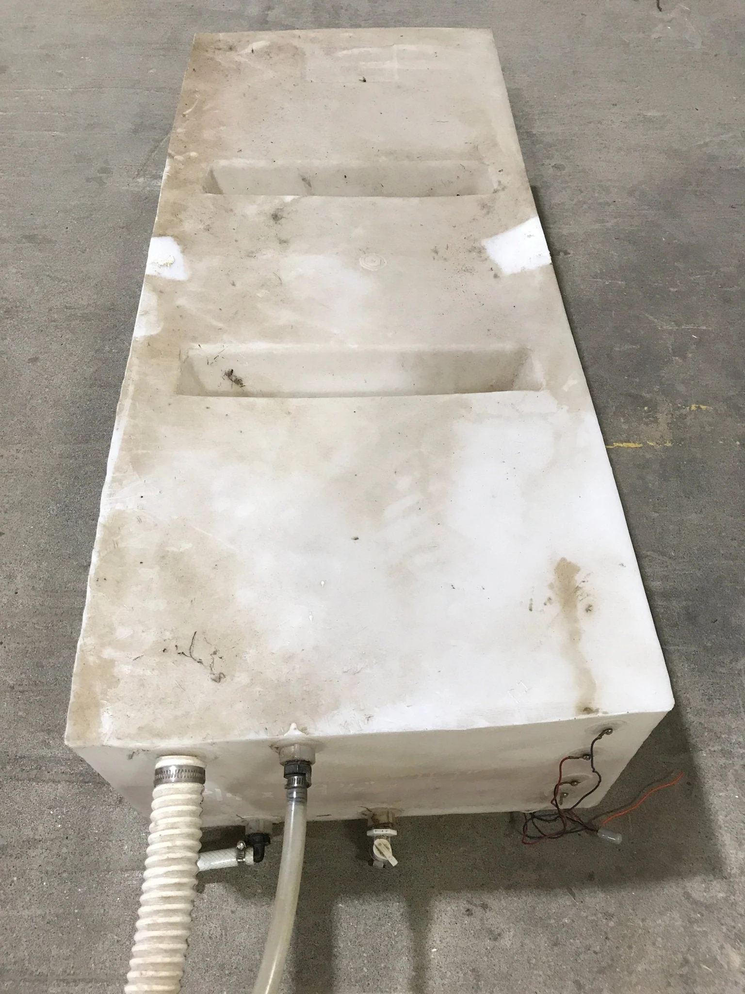 Used Fresh Water Tank 11 3/4” x 19 1/2” x 47” - Image 4