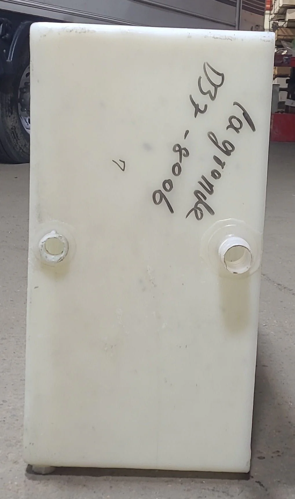Used Fresh Water Tank 11" H x 21" W x 41” L - Image 5