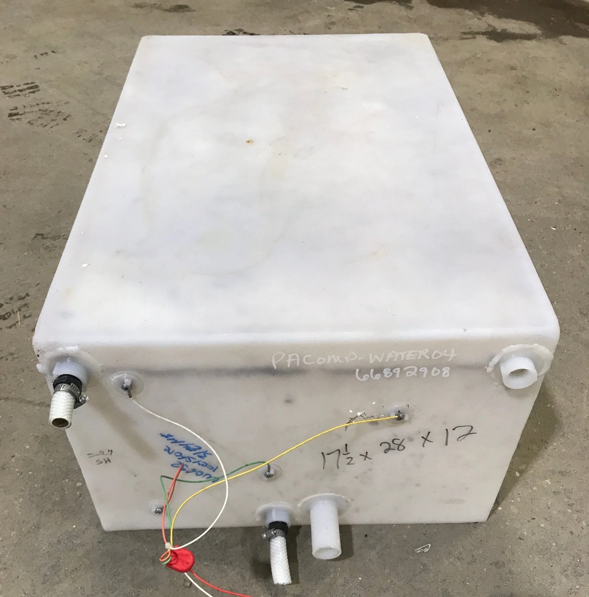 Used Fresh Water Tank 12" H x 17 1/2" W x 28” L - Image 7