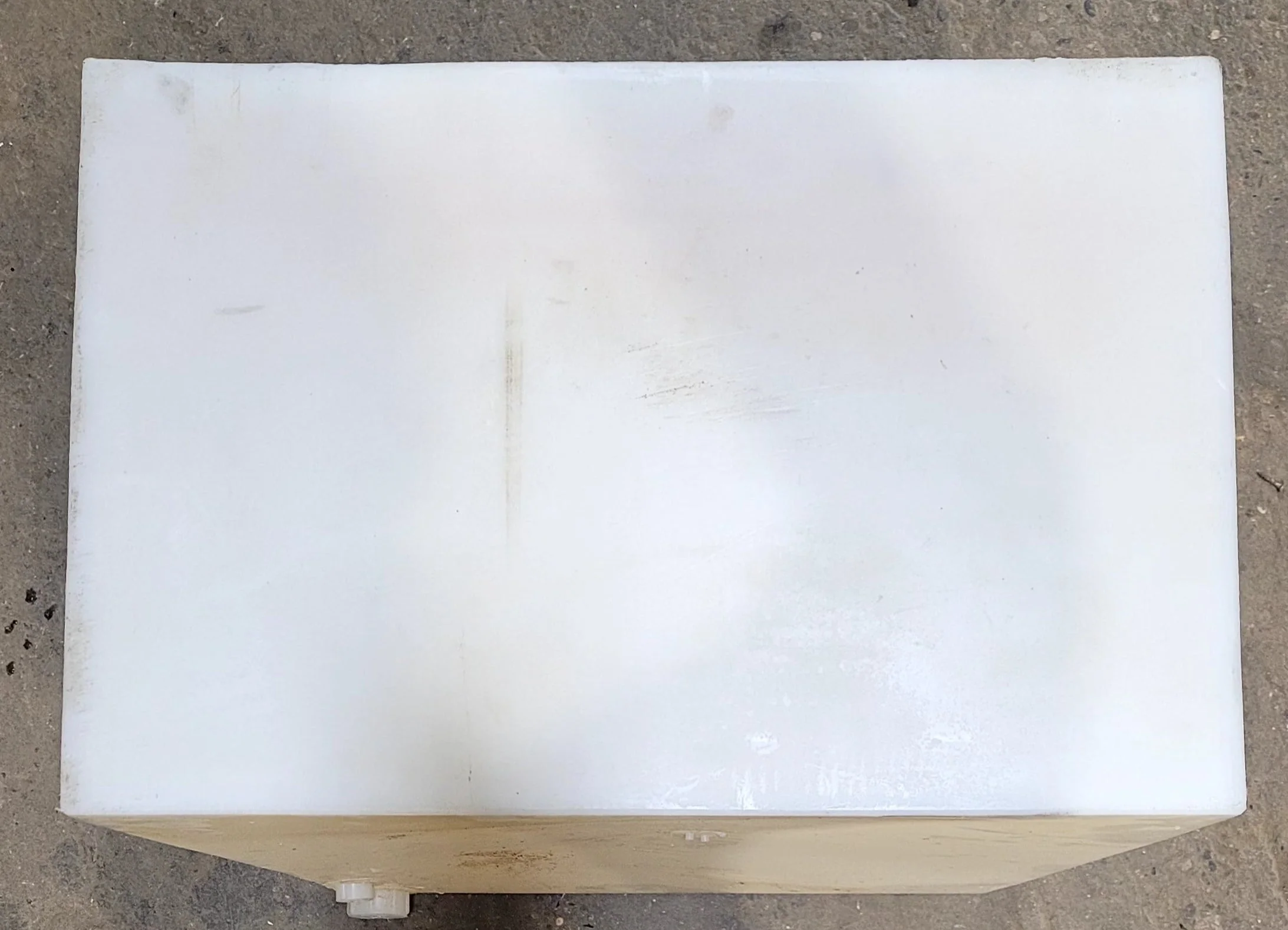 Used Fresh Water Tank 14" H x 21 1/8" W x 27 1/8” L - Image 3