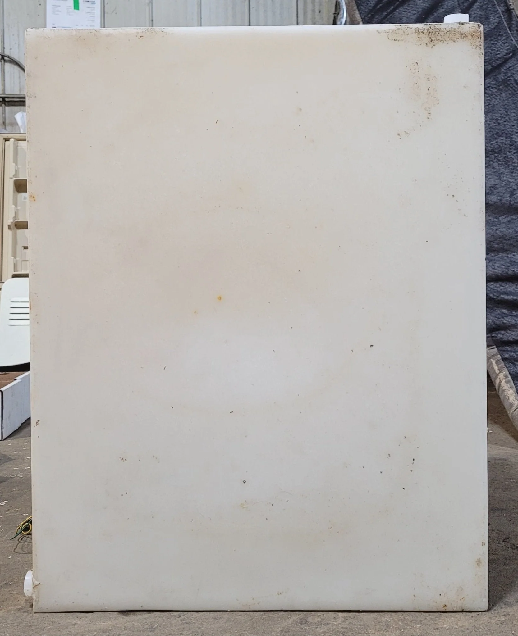 Used Fresh Water Tank 14” x 21 1/8” x 27 1/8” - Image 3