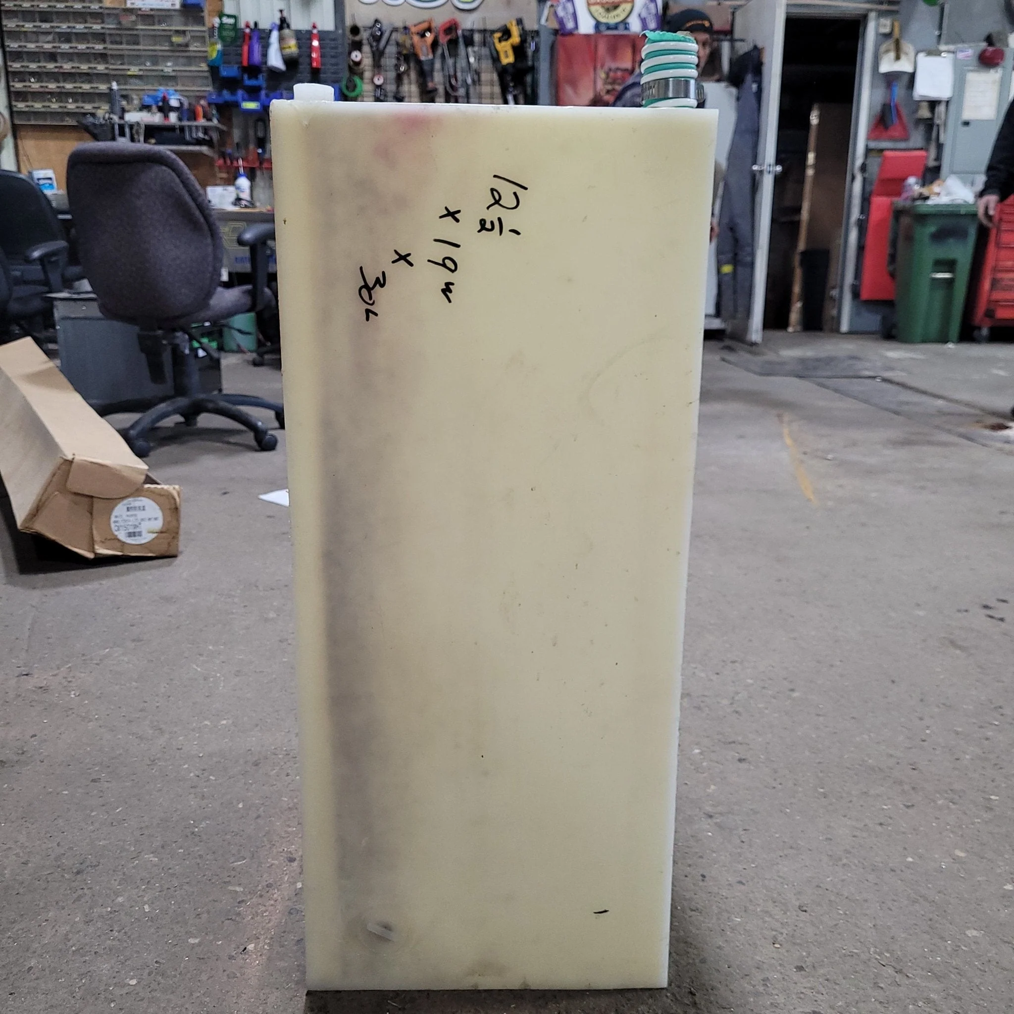 Used Fresh Water Tank 30" L X 19" W X 12 1/2" H - Image 10