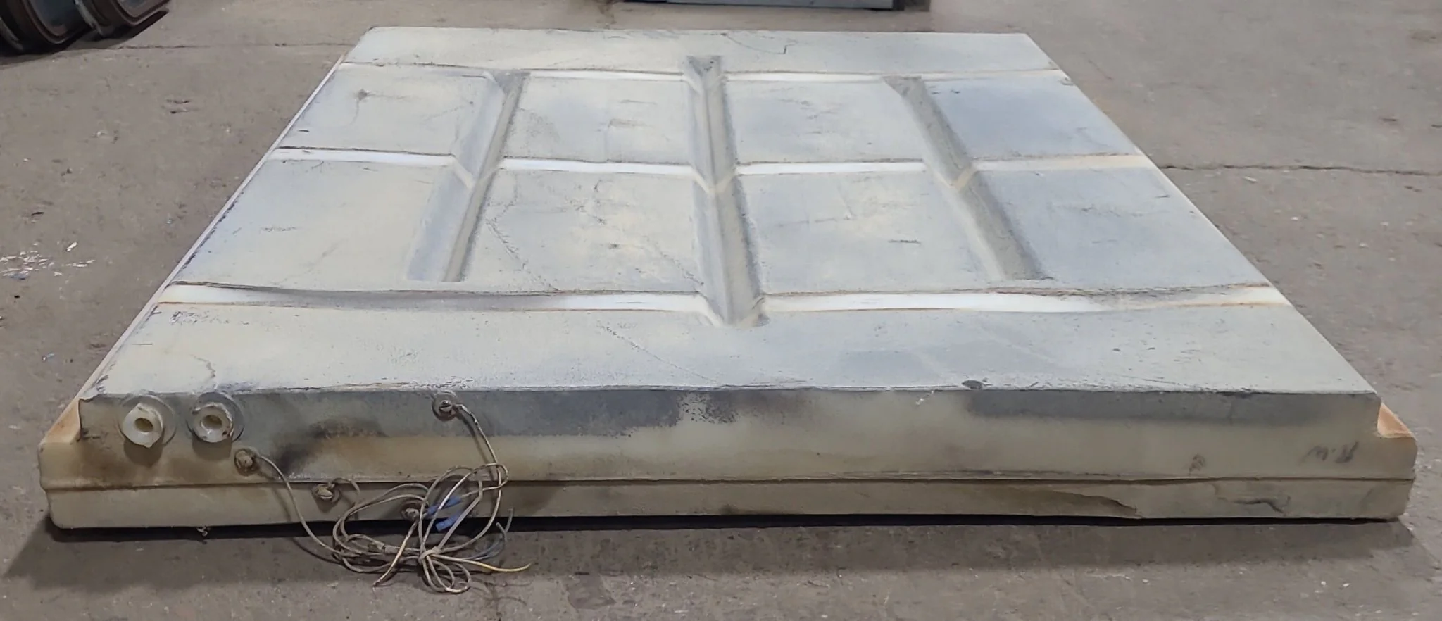 Used Fresh Water Tank 4 1/2” H x 43” W x 56” L - Image 2