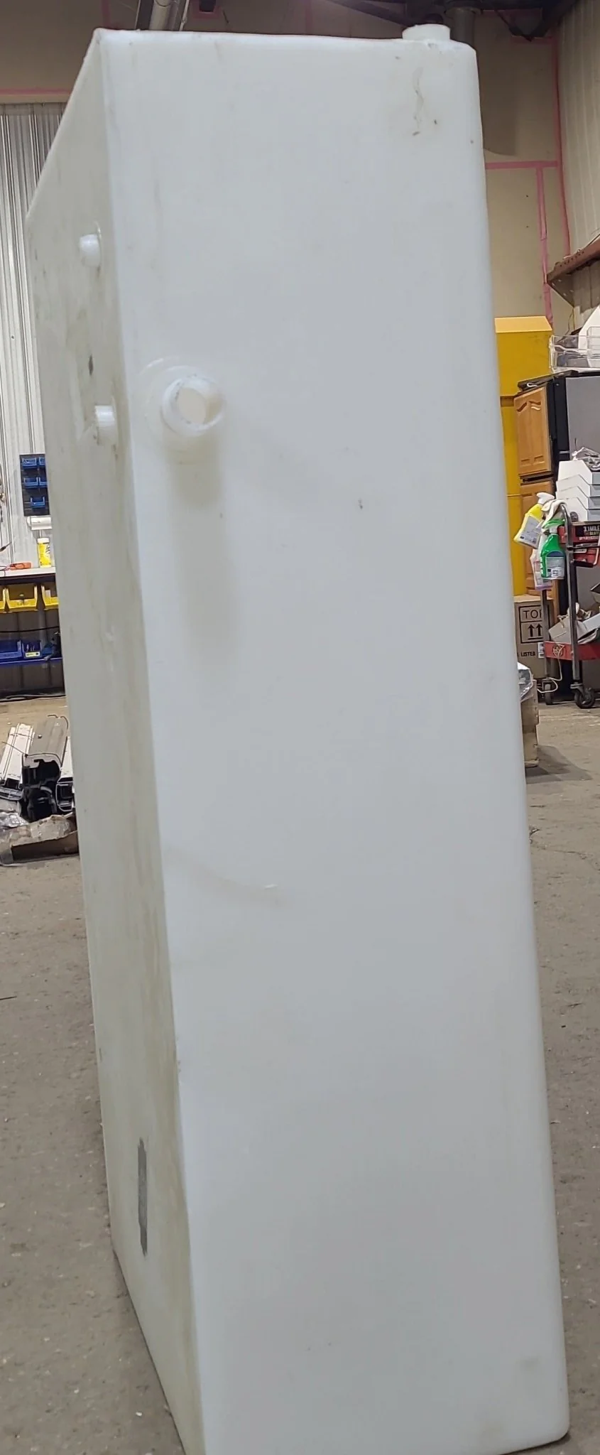 Used Fresh Water Tank 40 7/8" x 20 3/4" x 11" - Image 6
