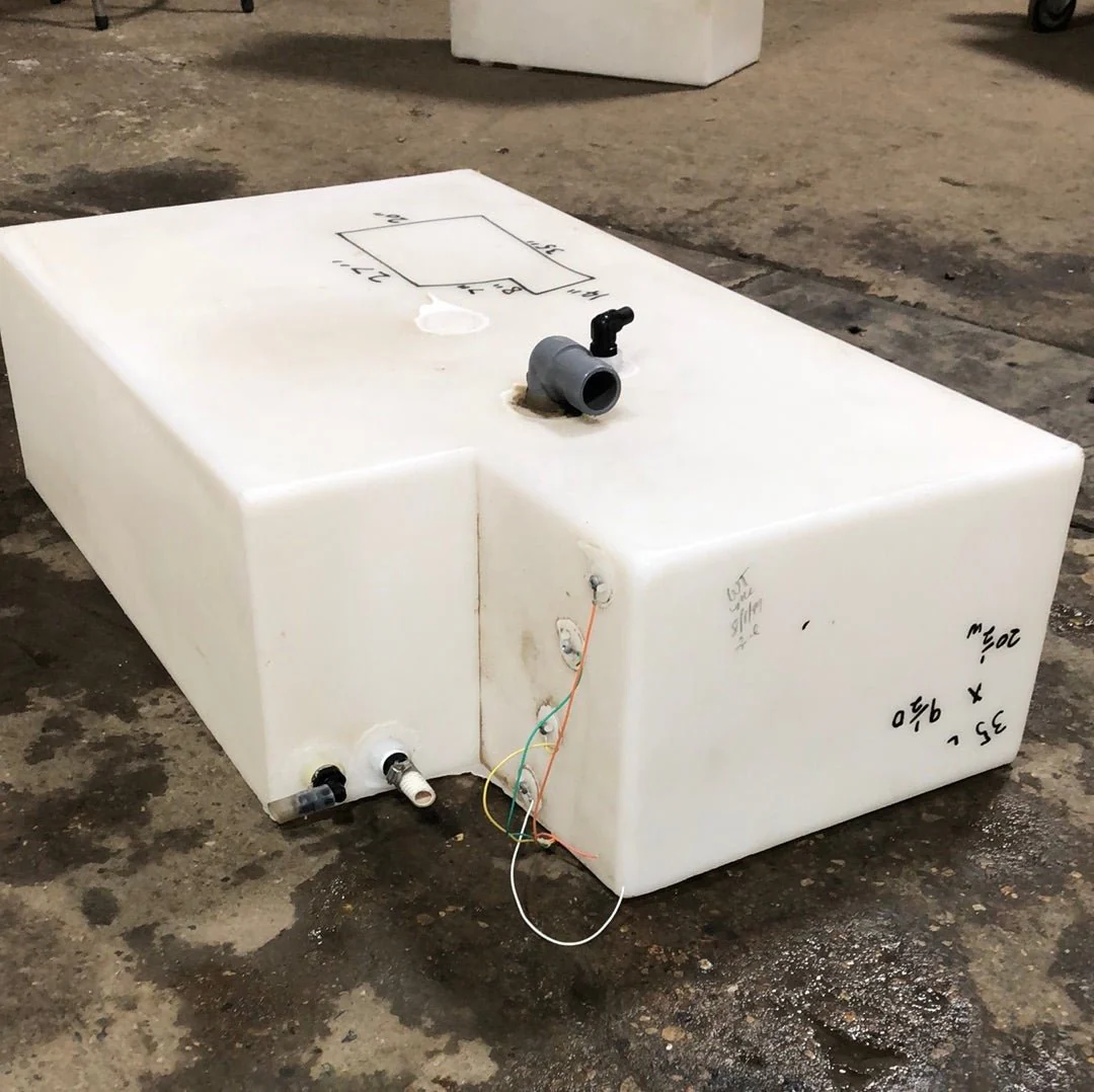 Used Fresh Water Tank 9 1/2” x 20 1/2” x 35” - Image 2