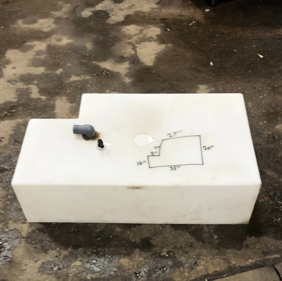 Used Fresh Water Tank 9 1/2” x 20 1/2” x 35” - Image 3