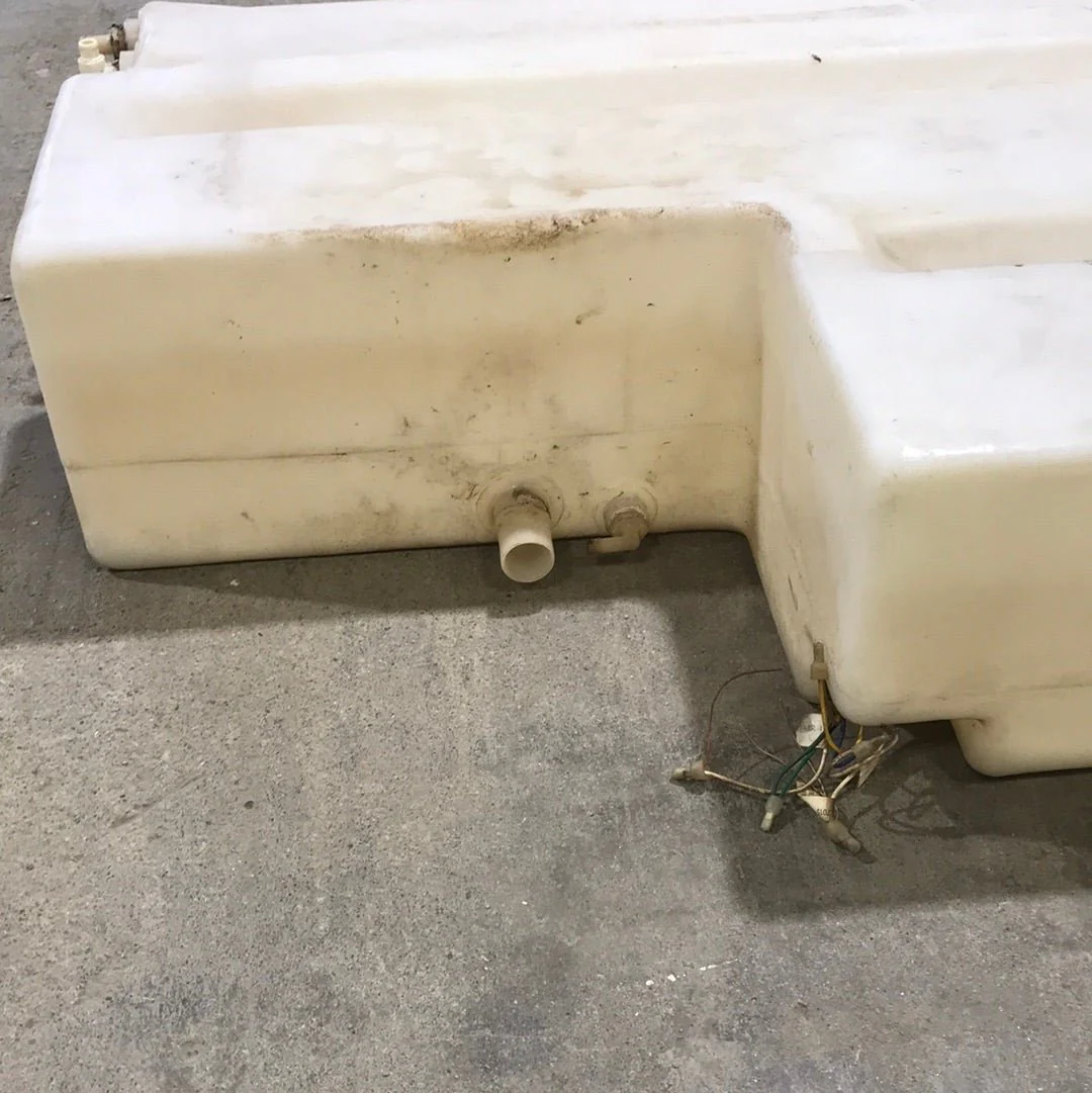 Used Fresh Water Tank 9 1/4" x 23 3/4” x 53” - Image 8