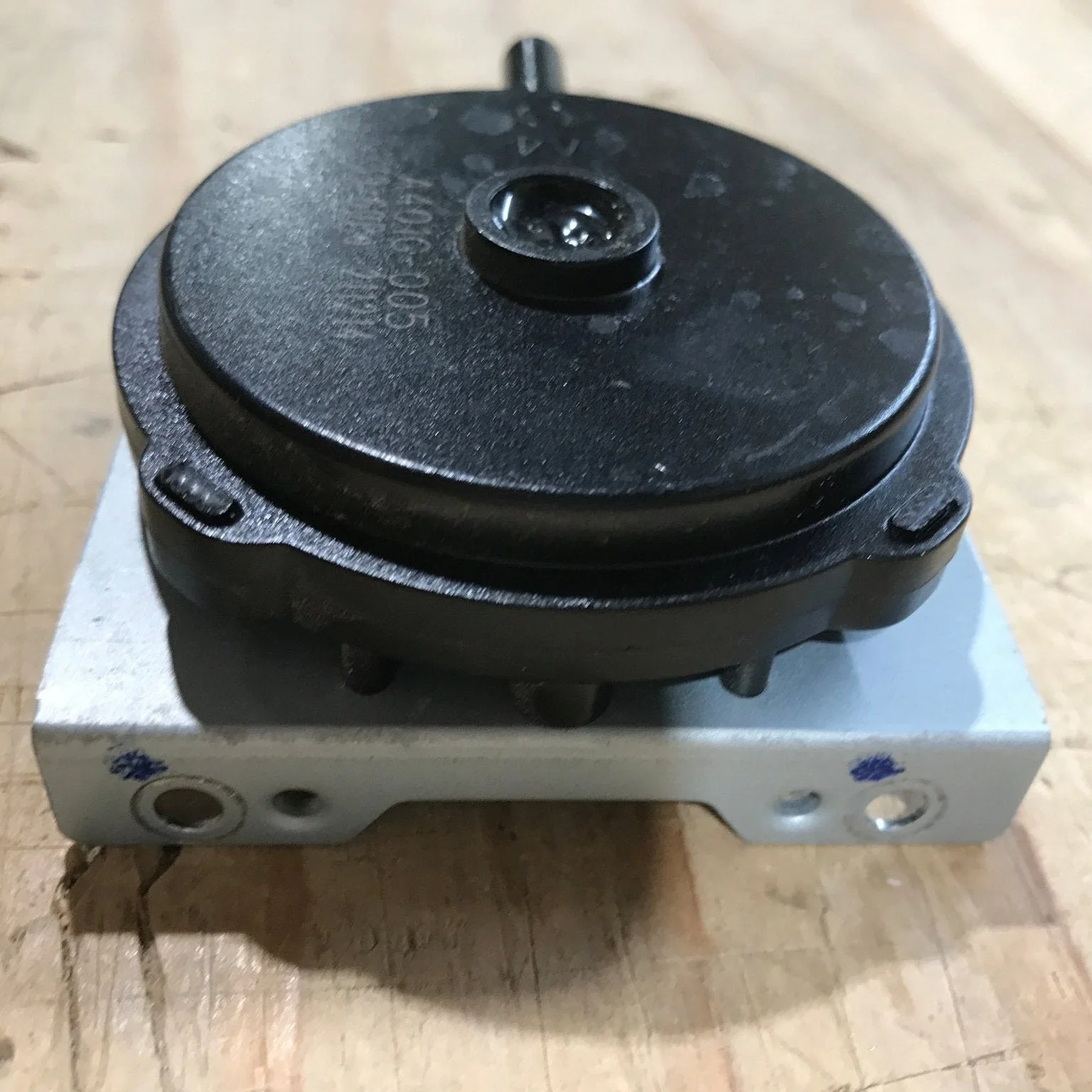 Used Furrion Exhaust Pressure Switch - C-FWH09A-006 - Image 4