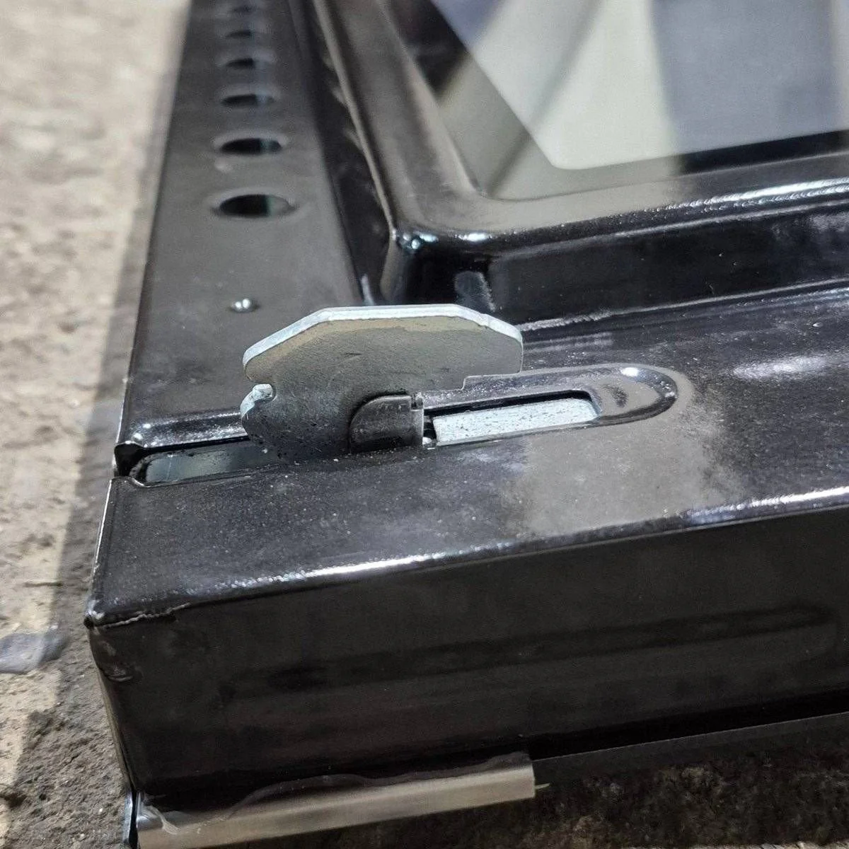 Used Furrion Oven Door , Black Glass Panel W/ Stainless Steel Trim & Handle - 21.375" x 15.75" x 3.875" - Image 5