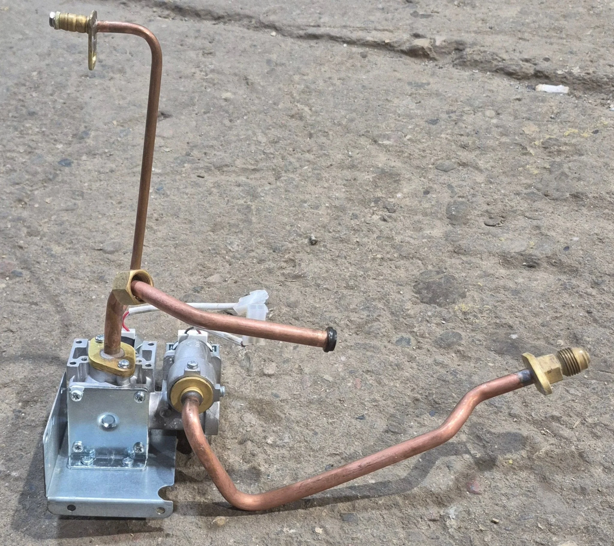 Used Girard Products Water Heater Gas Valve 2GWH-2