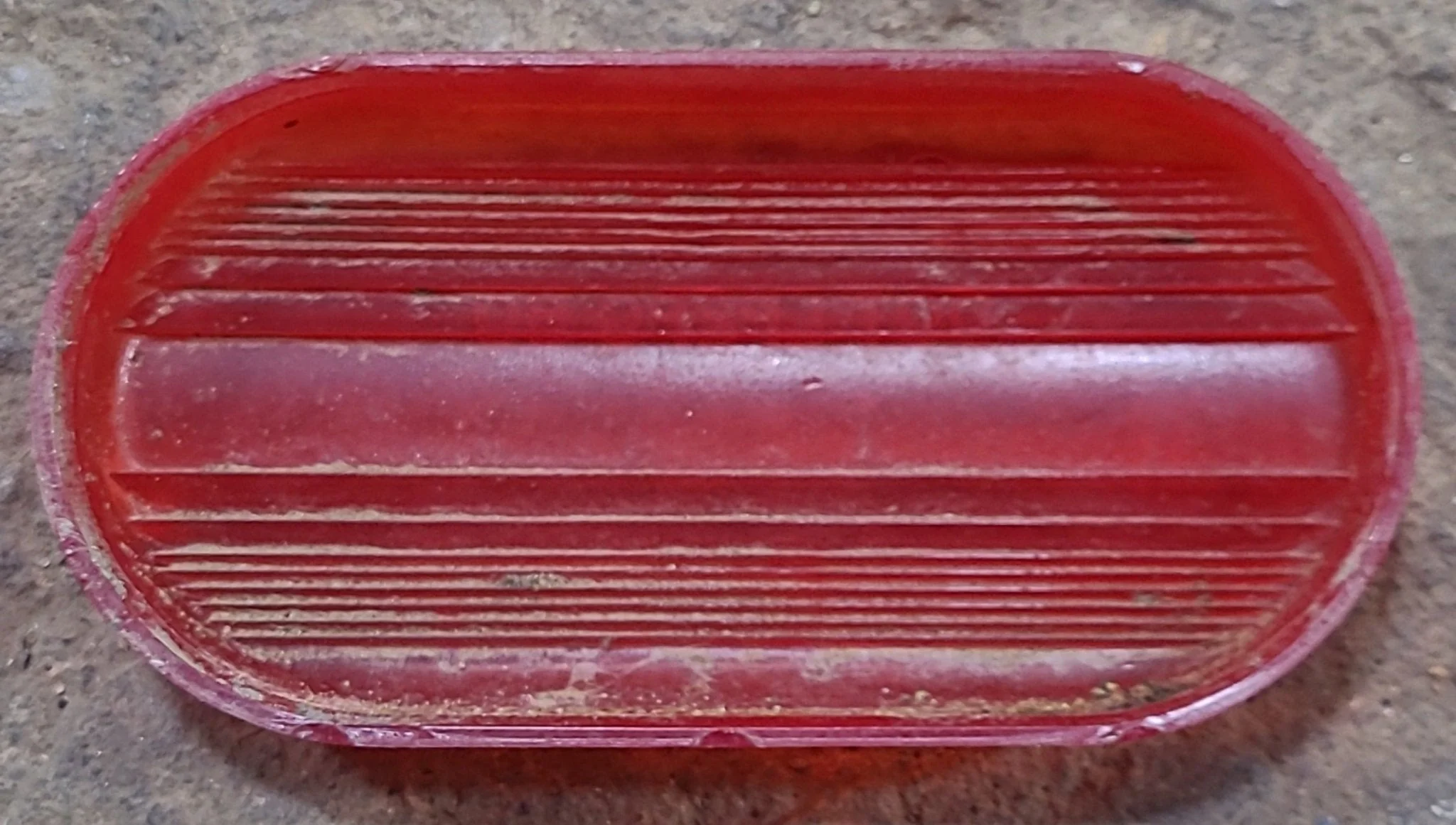 Used Grote 9157 - DOT LP2PC 80 Replacement Lens for Marker Light - Red - Image 3