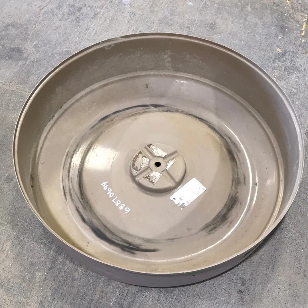Used Hard Wheel Cover 28" W - Image 3