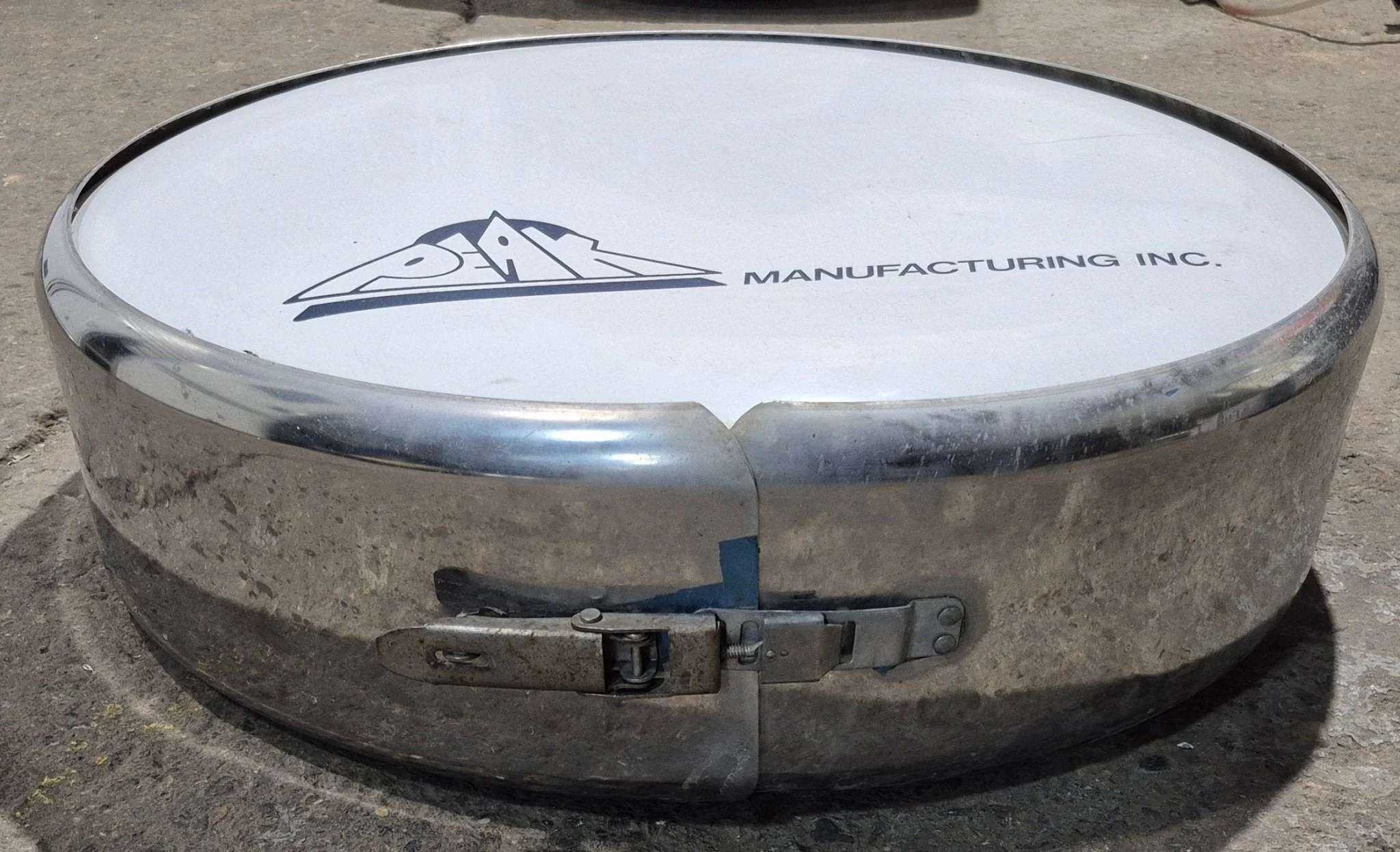 Used Hard Wheel Cover 28" W - Image 2