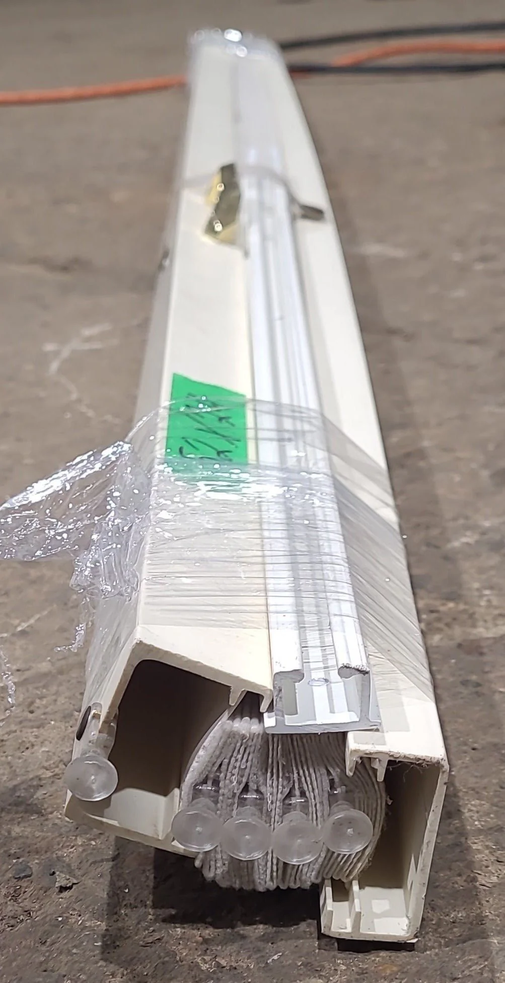 Used Interior Fabric Folding Door 24" W X 52" H X 1 3/4" D - Image 5