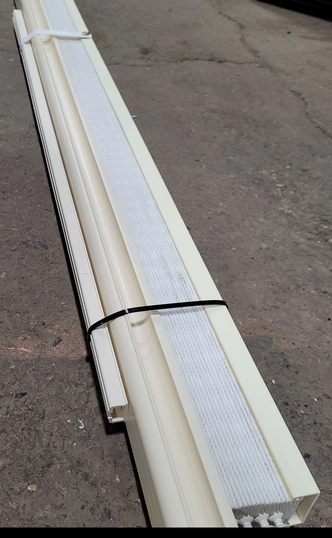 Used Interior Fabric Folding Door 33 1/2" W X 76" H X 1 3/4" D - Image 4