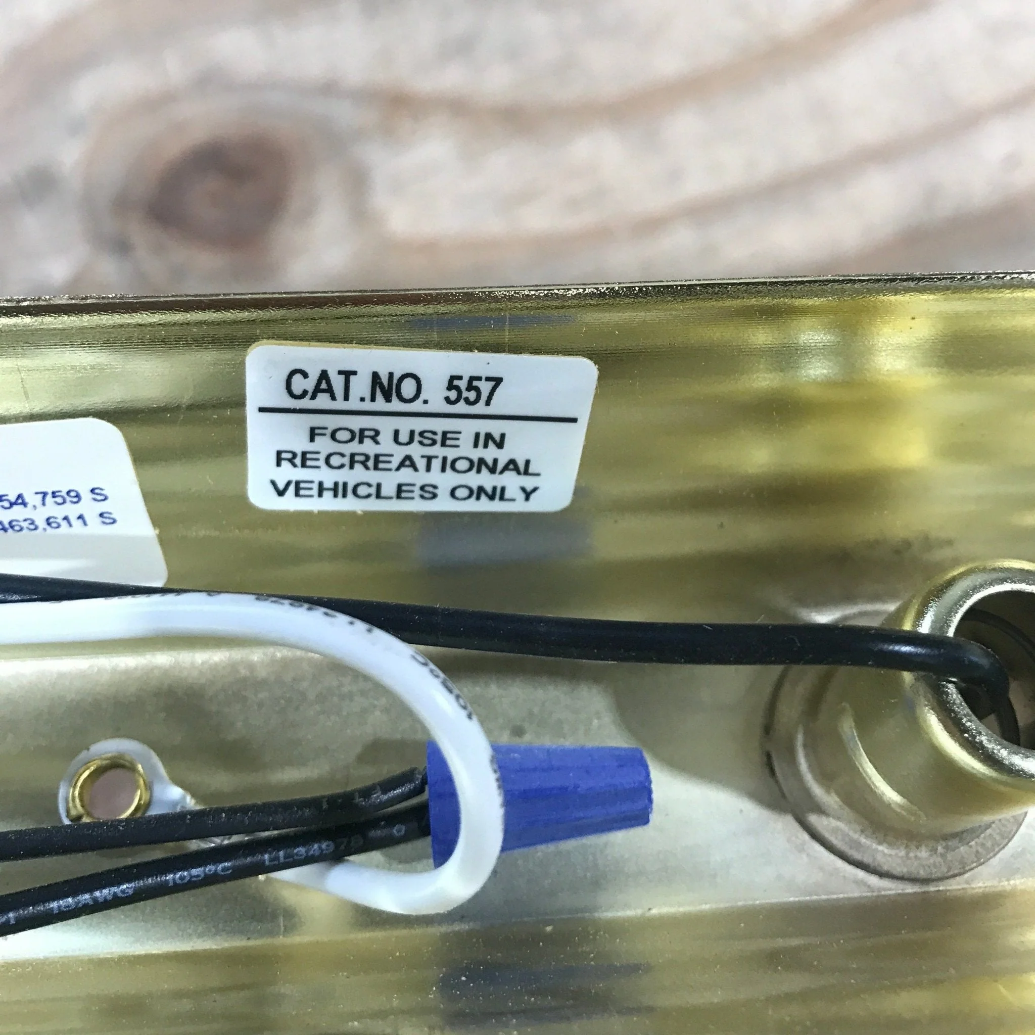 Used Interior Vanity Light Fixture E110265 | Cat. No. 557 - Image 3