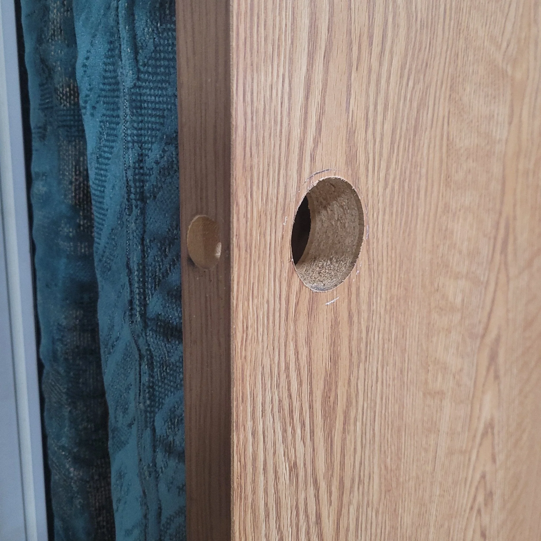 Used Interior Wooden Door 23 7/8" W X 72" H X 1 3/8" D - Image 4