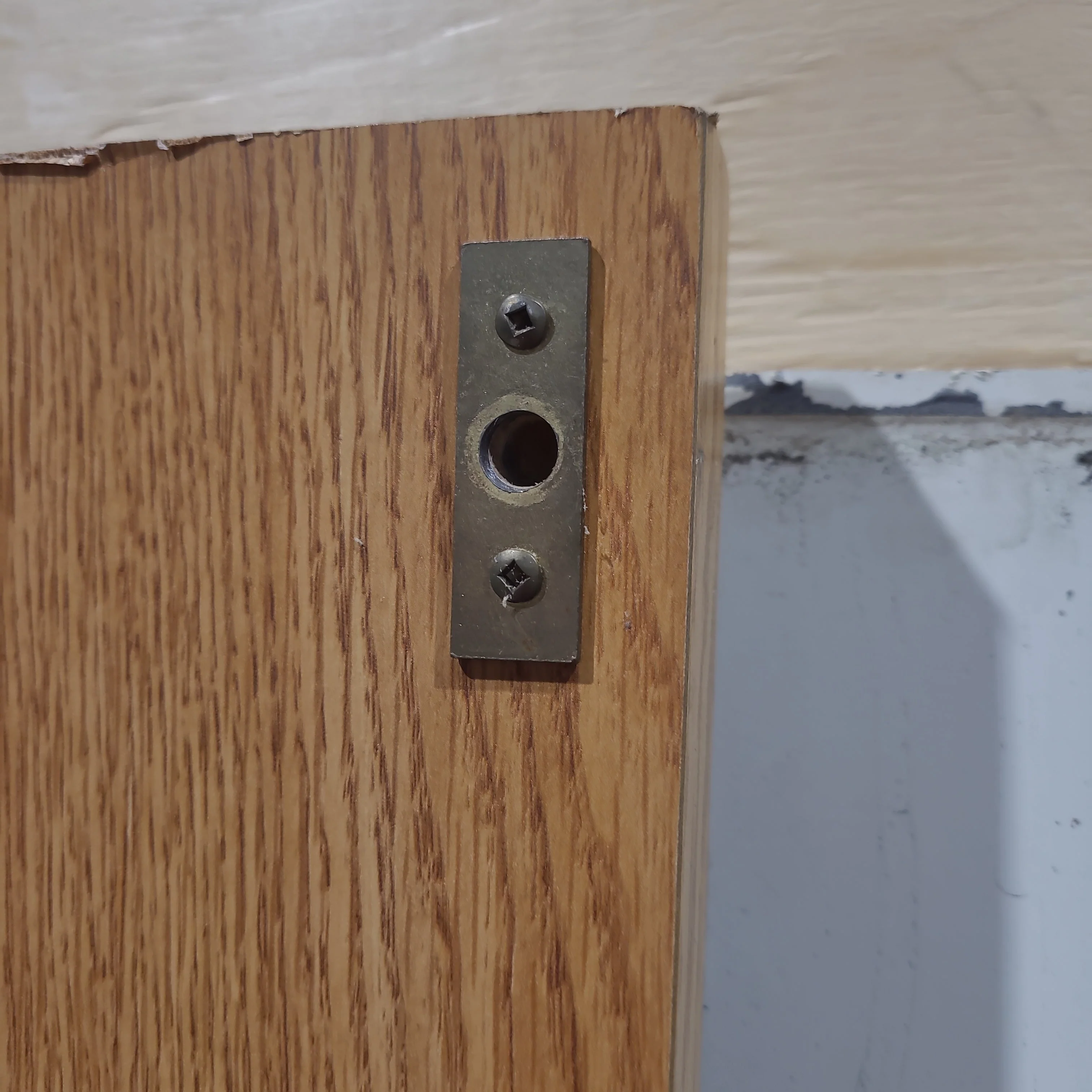 Used Interior Wooden Door 25 3/8" W x 78" H x 1 1/4" D - Image 10