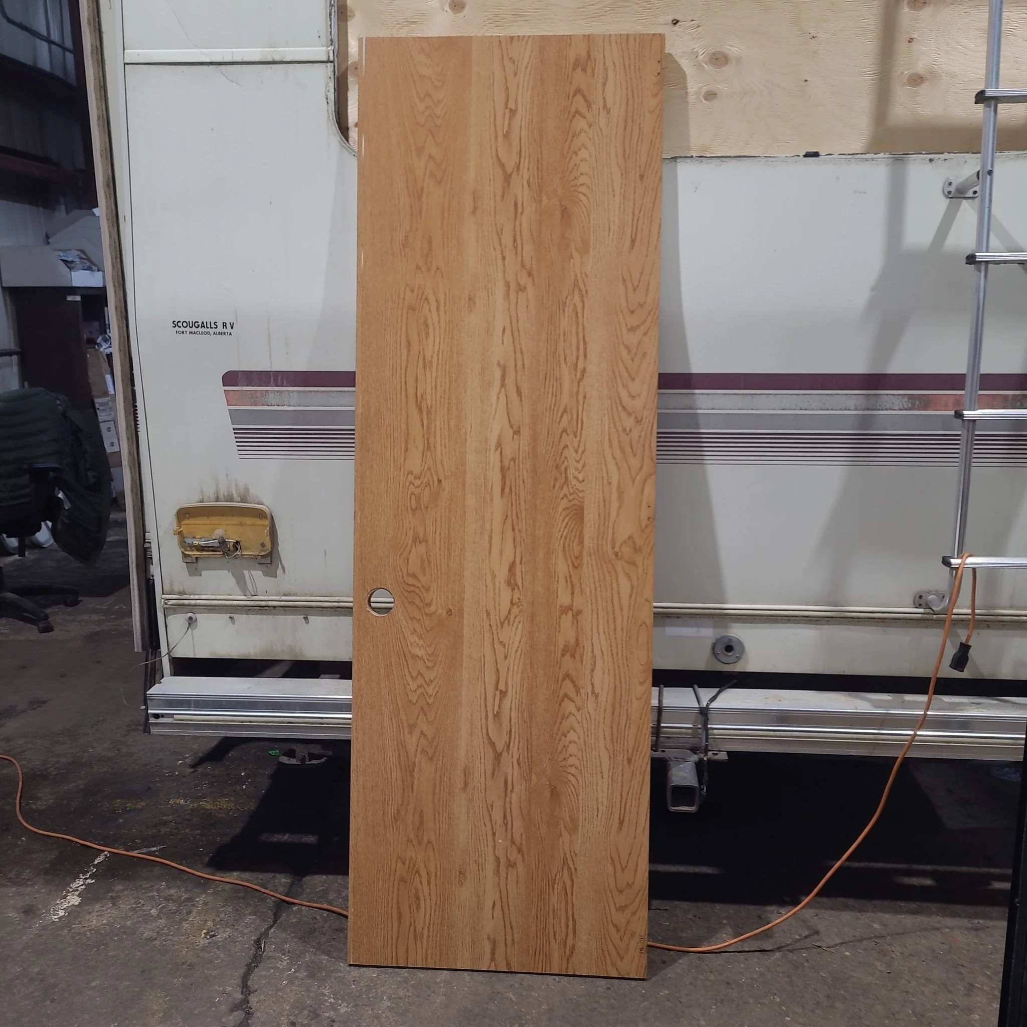 Used Interior Wooden Door 25 3/8" W x 78" H x 1 1/4" D - Image 4