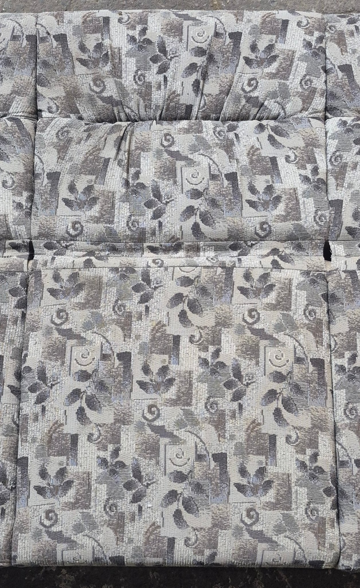 Used Jackknife RV Sofa 67 3/4” x 42 1/2" - Image 4