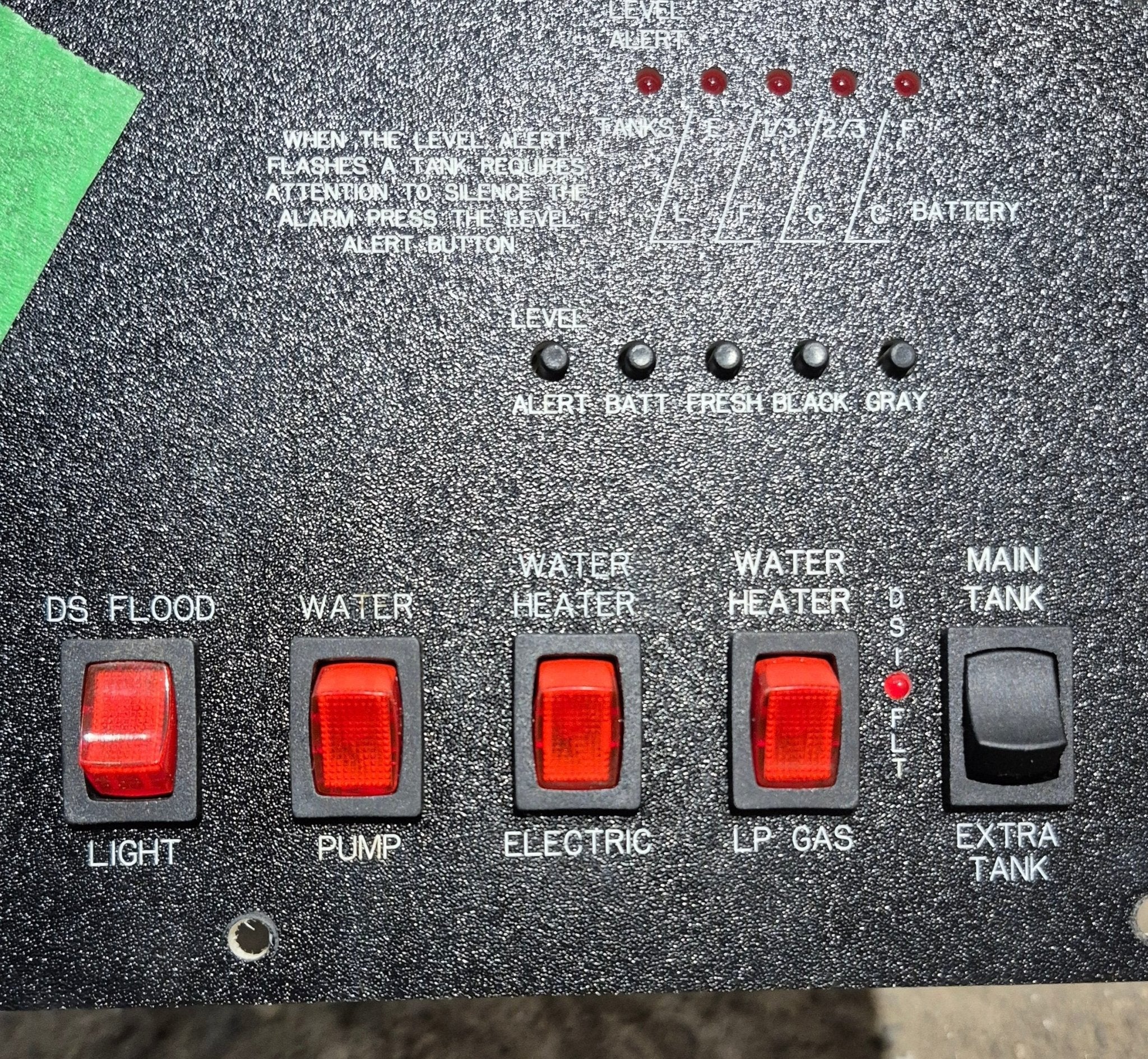 Used KIB Command Center M225-5G-5S0 - Image 2
