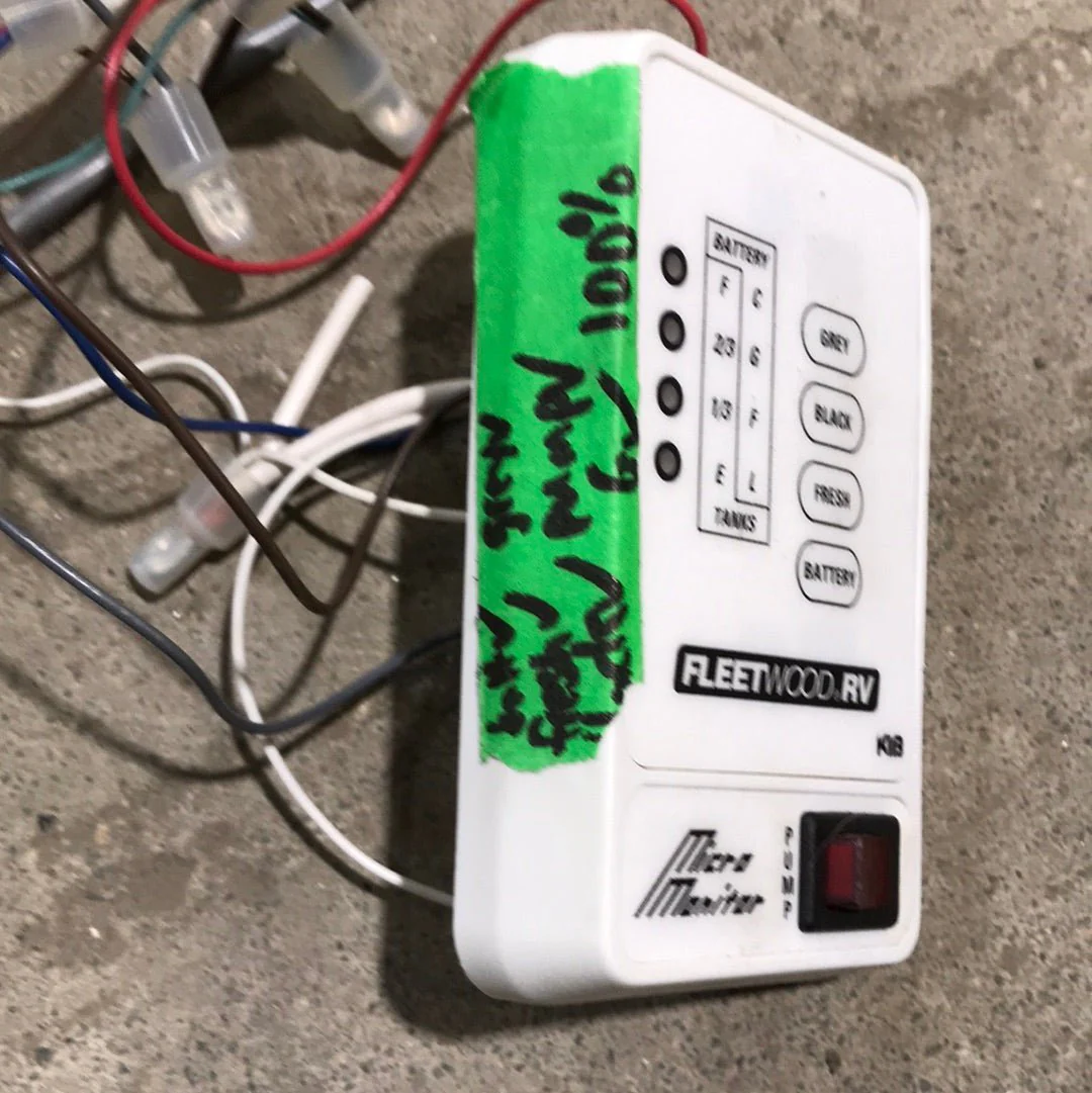 Used KIB Micro Monitor SUBPCBM2 - PCBM2-C  - YYZ - White - Image 3