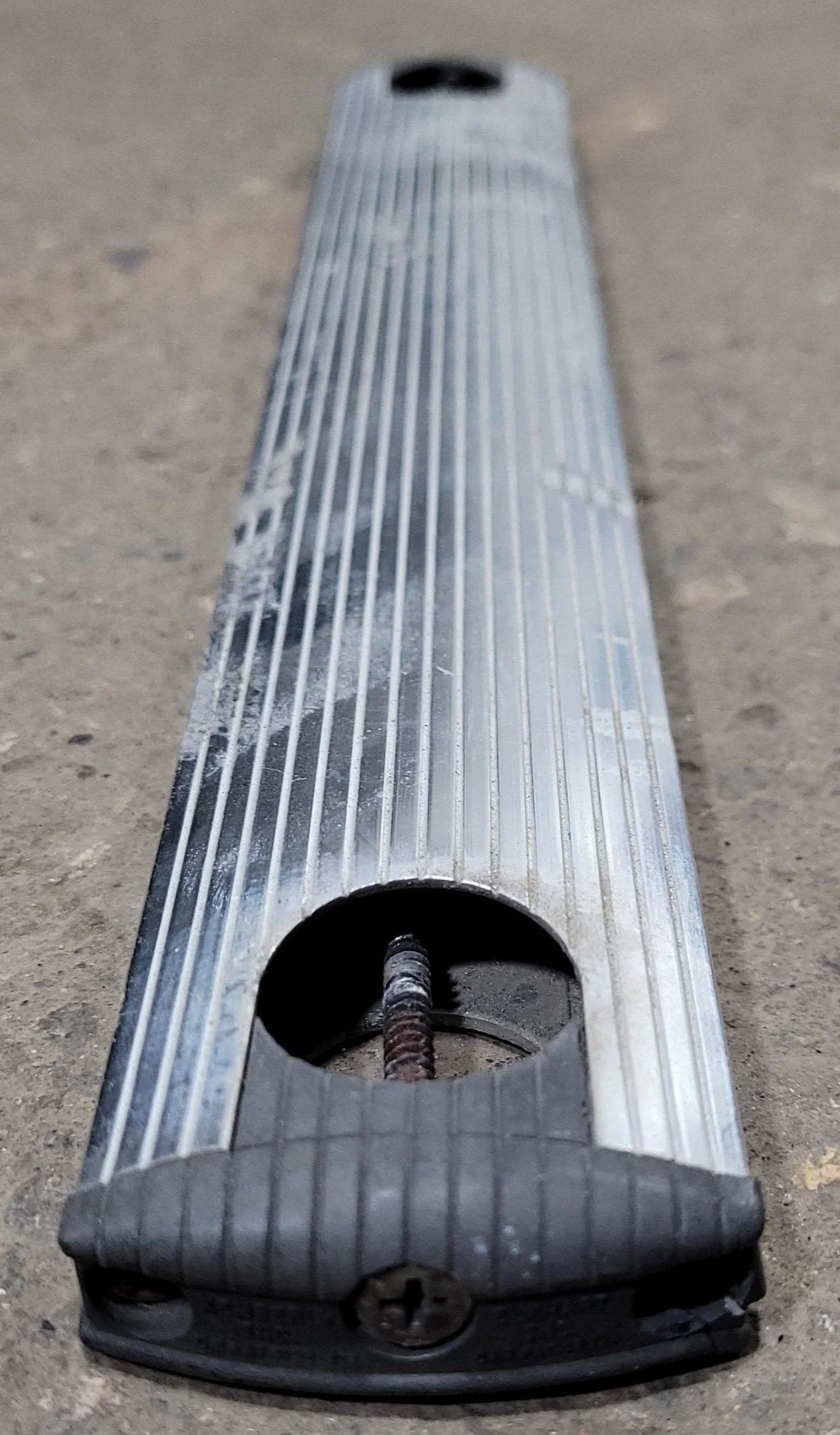 Used Ladder Complete Step/ Tread- 13 1/2" - Image 3