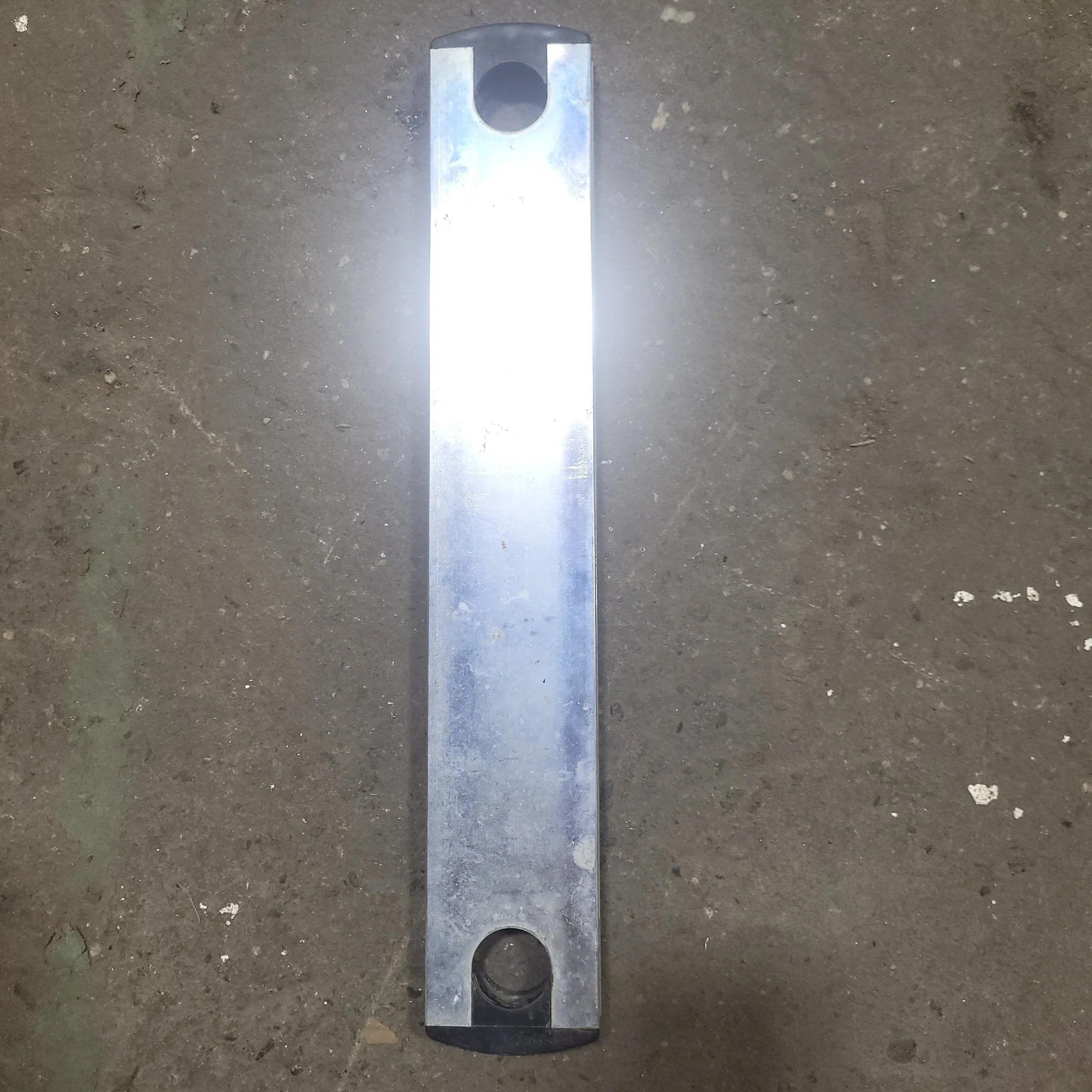 Used Ladder Complete Step/ Tread- 13 3/4" - Image 2