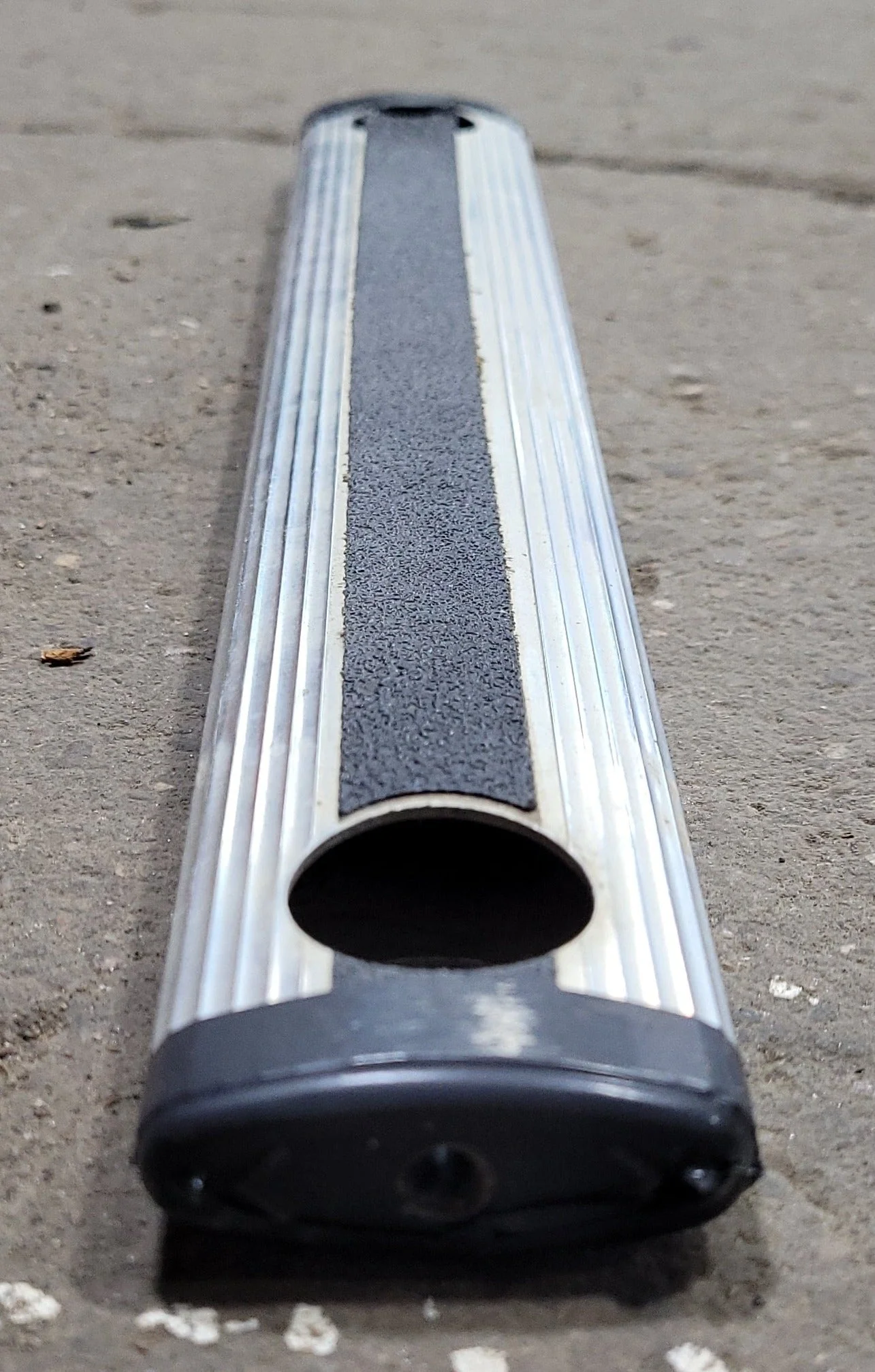 Used Ladder Complete Step/ Tread- 13 3/4" - Image 3