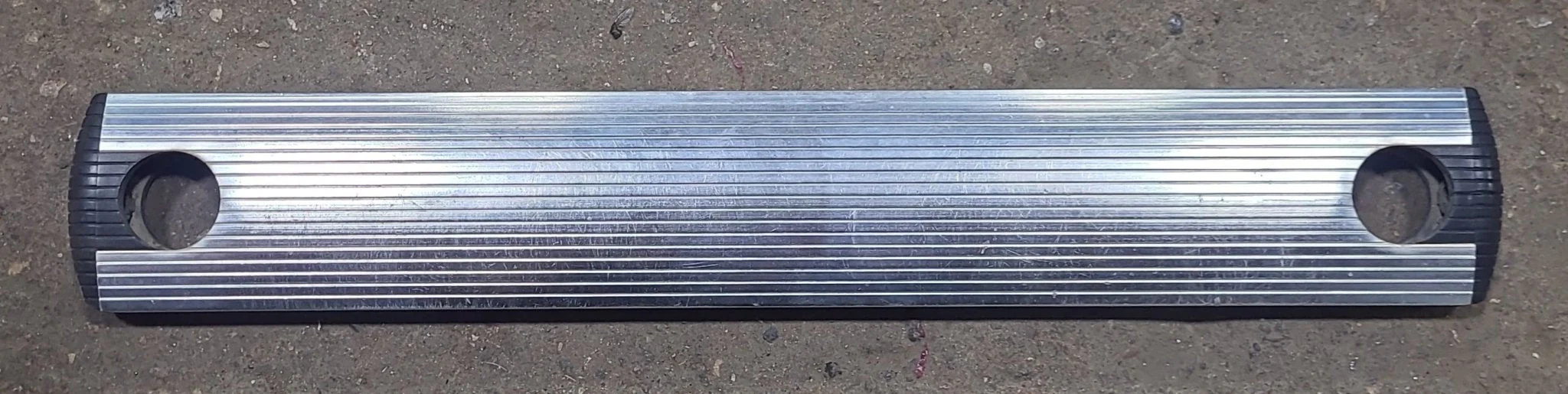 Used Ladder Complete Step/ Tread- 14 1/2"